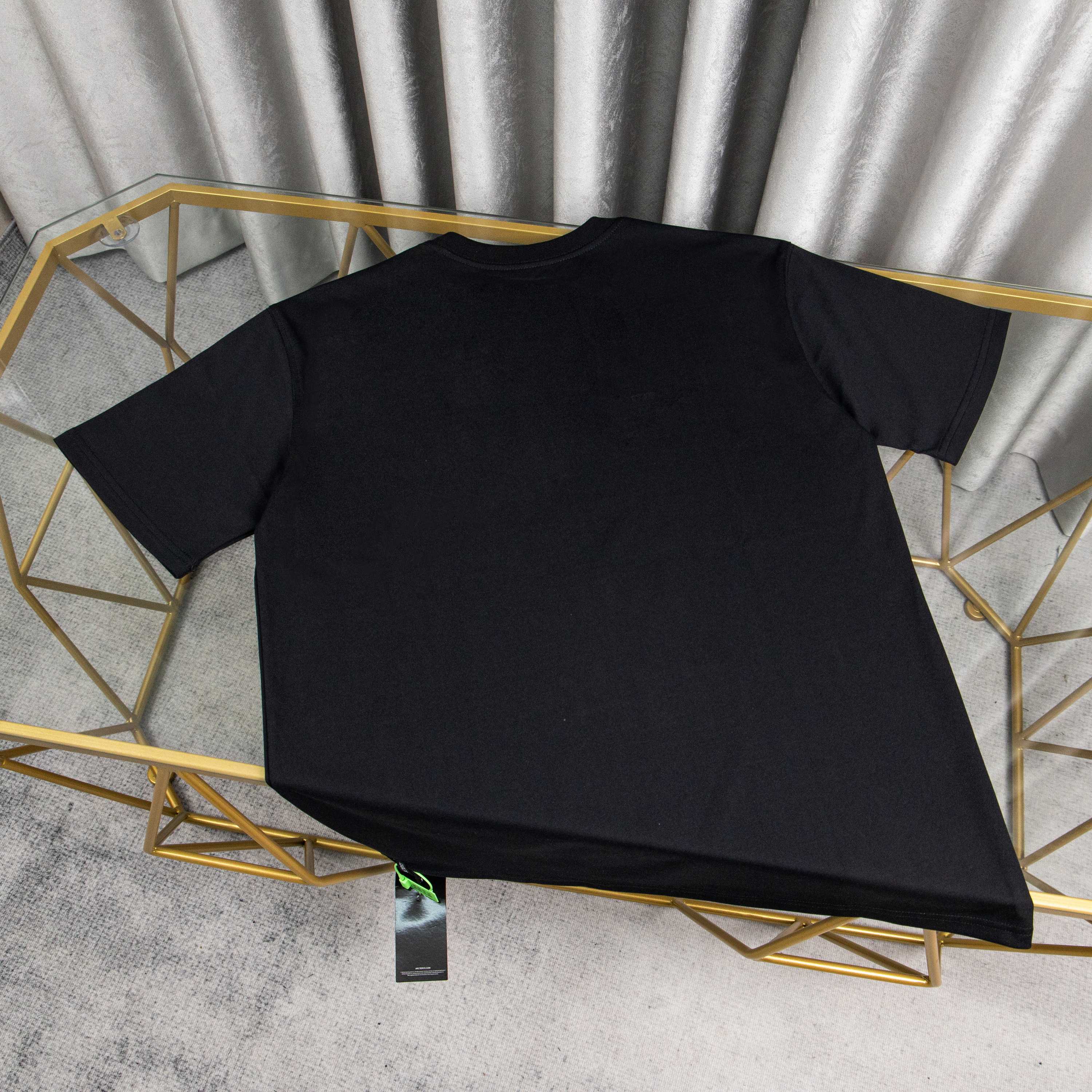 LuxluxHouse Best Quality Clothes T-shirt Arcteryx