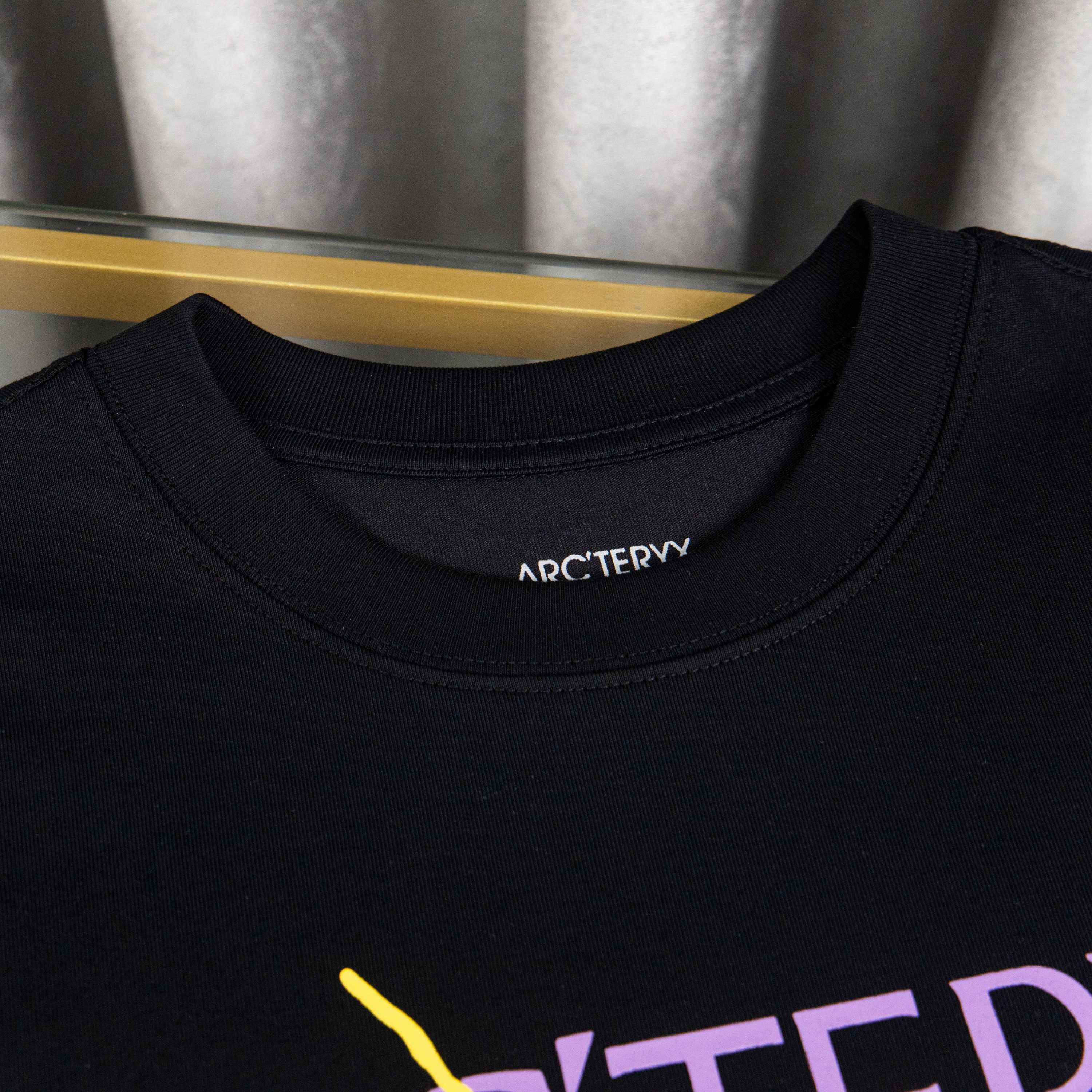 LuxluxHouse Best Quality Clothes T-shirt Arcteryx