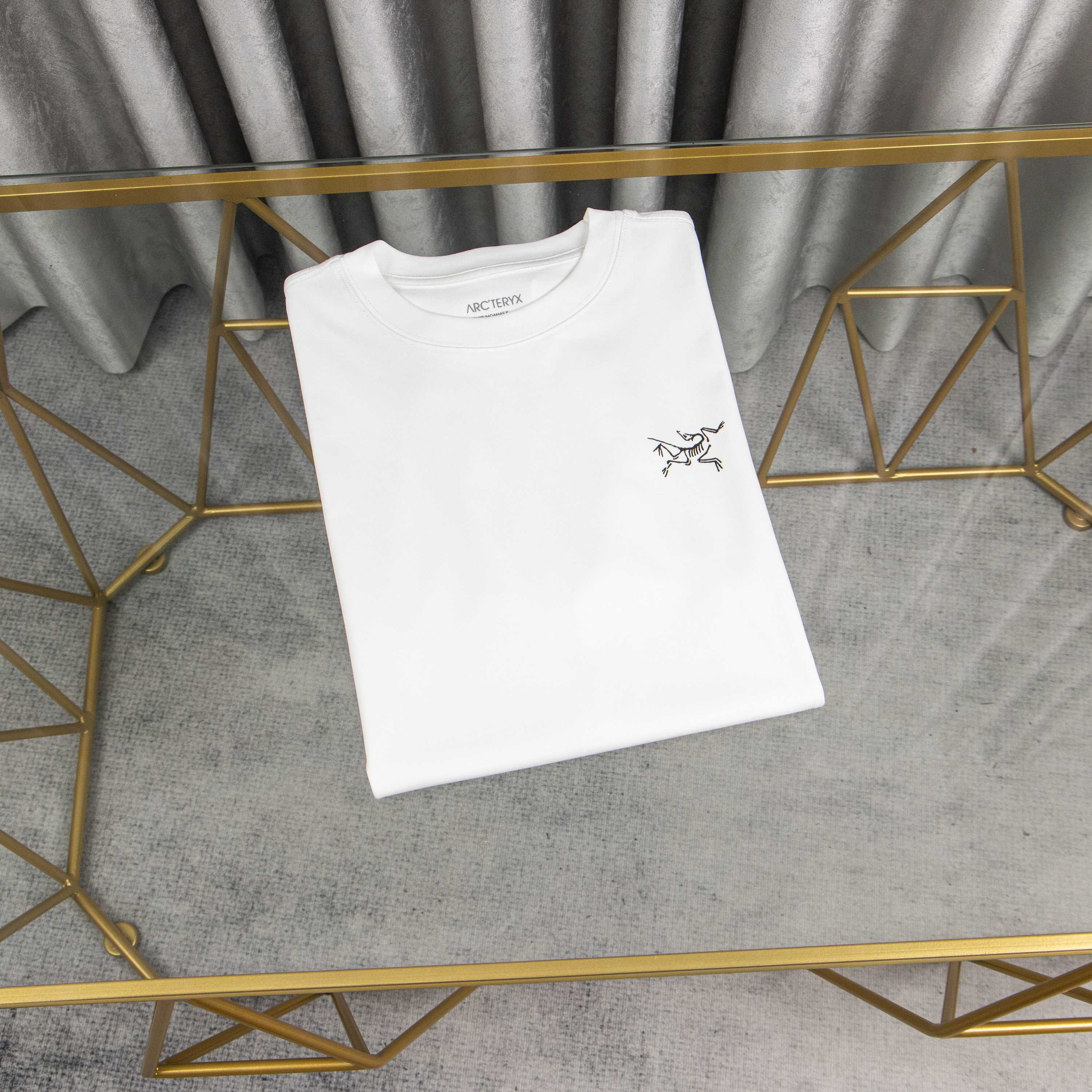 LuxluxHouse Best Quality Clothes T-shirt Arcteryx