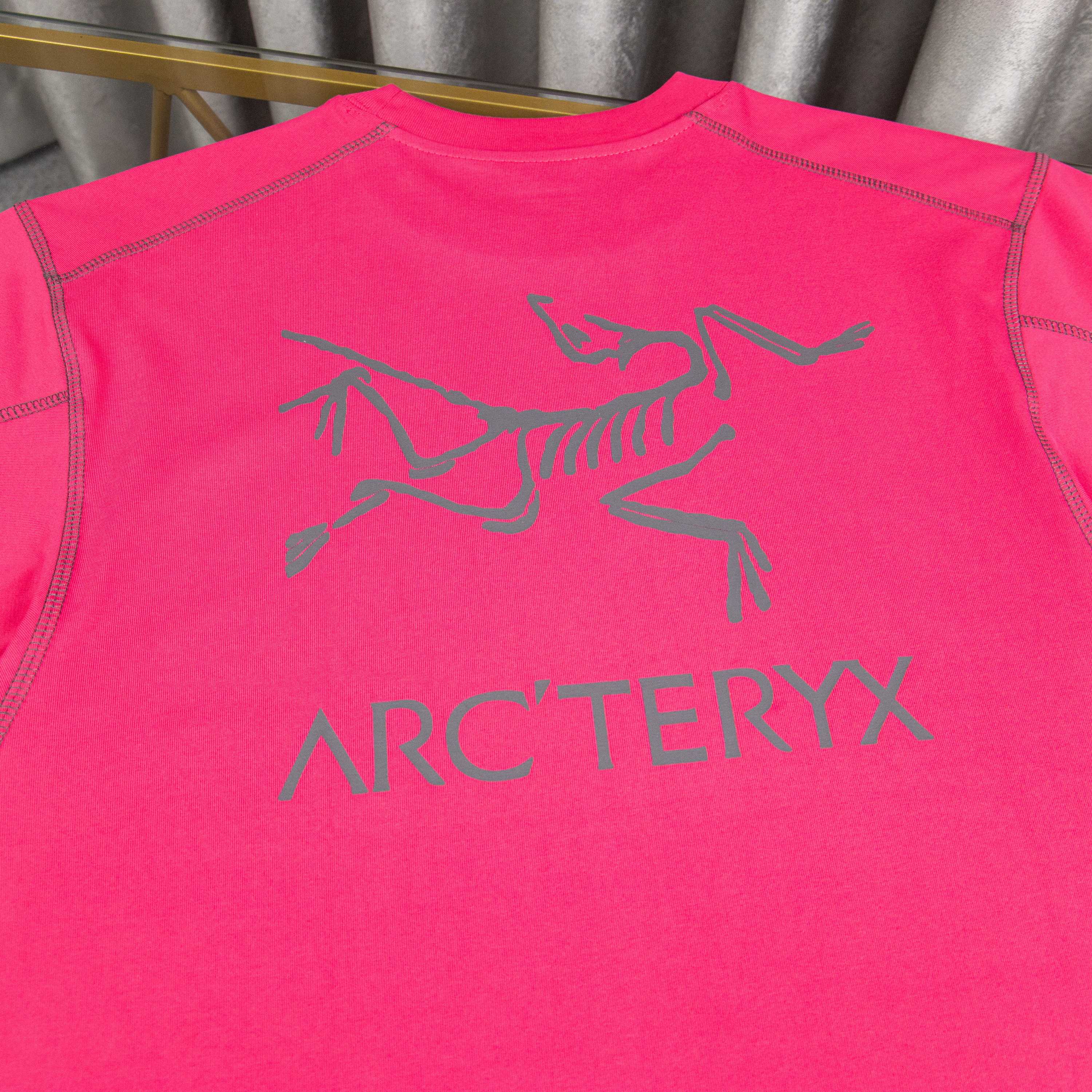LuxluxHouse Best Quality Clothes T-shirt Arcteryx