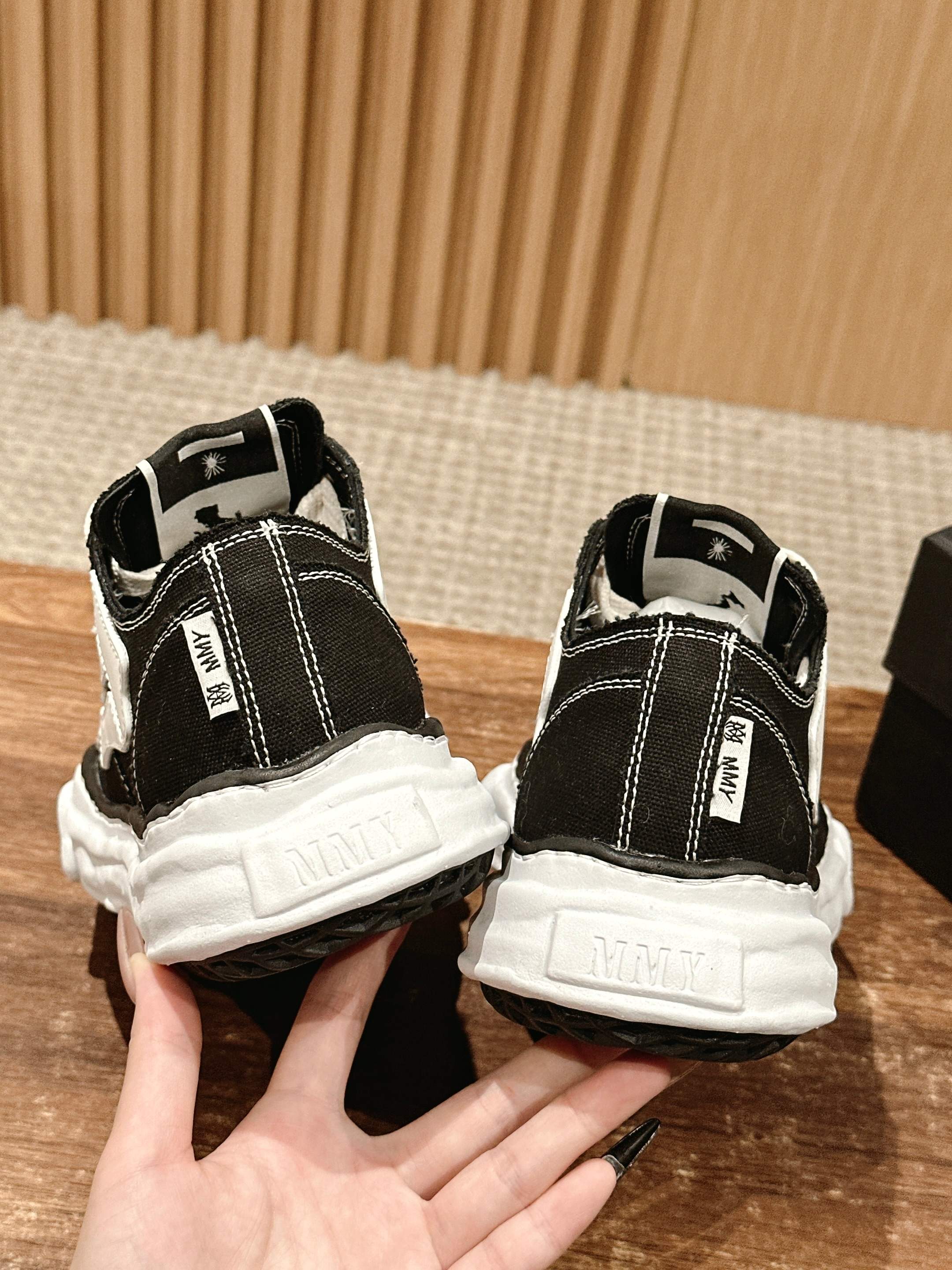 LuxluxHouse Best Quality Shoes Women Shoes Amiri