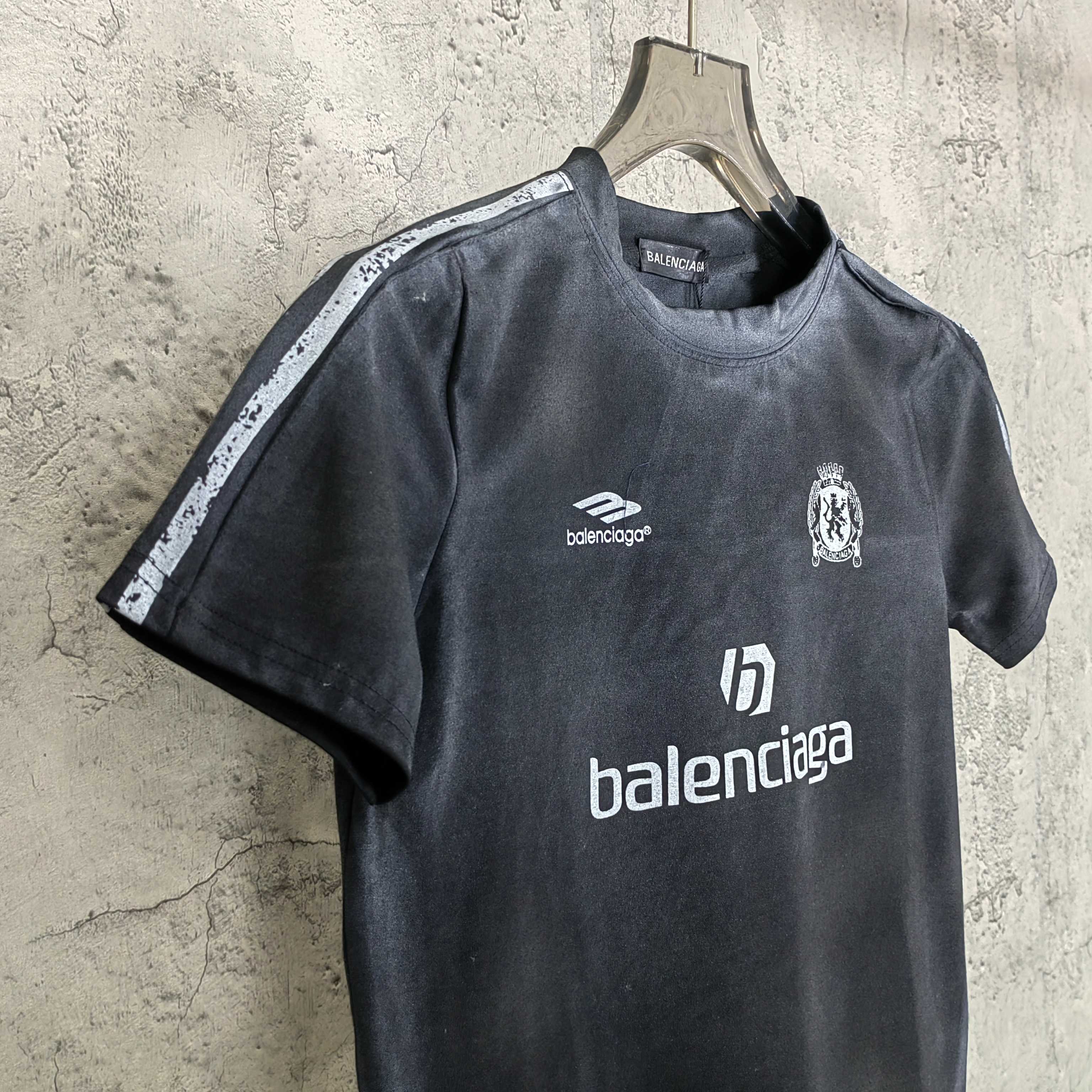 LuxluxHouse Best Quality Clothes Balenciaga T-shirt