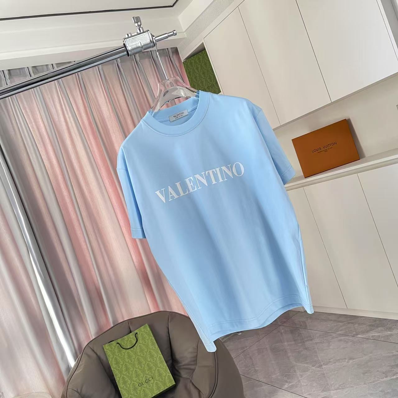 LuxluxHouse Best Quality Clothes Valentino T-shirt