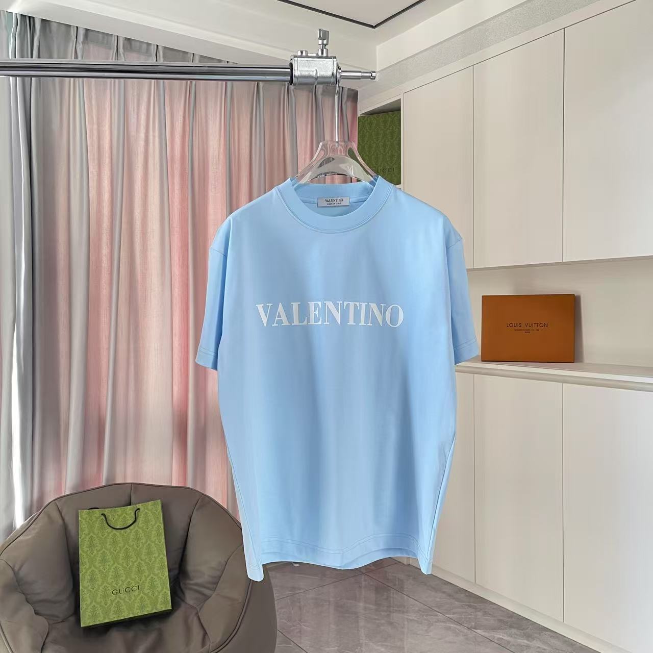 LuxluxHouse Best Quality Clothes Valentino T-shirt
