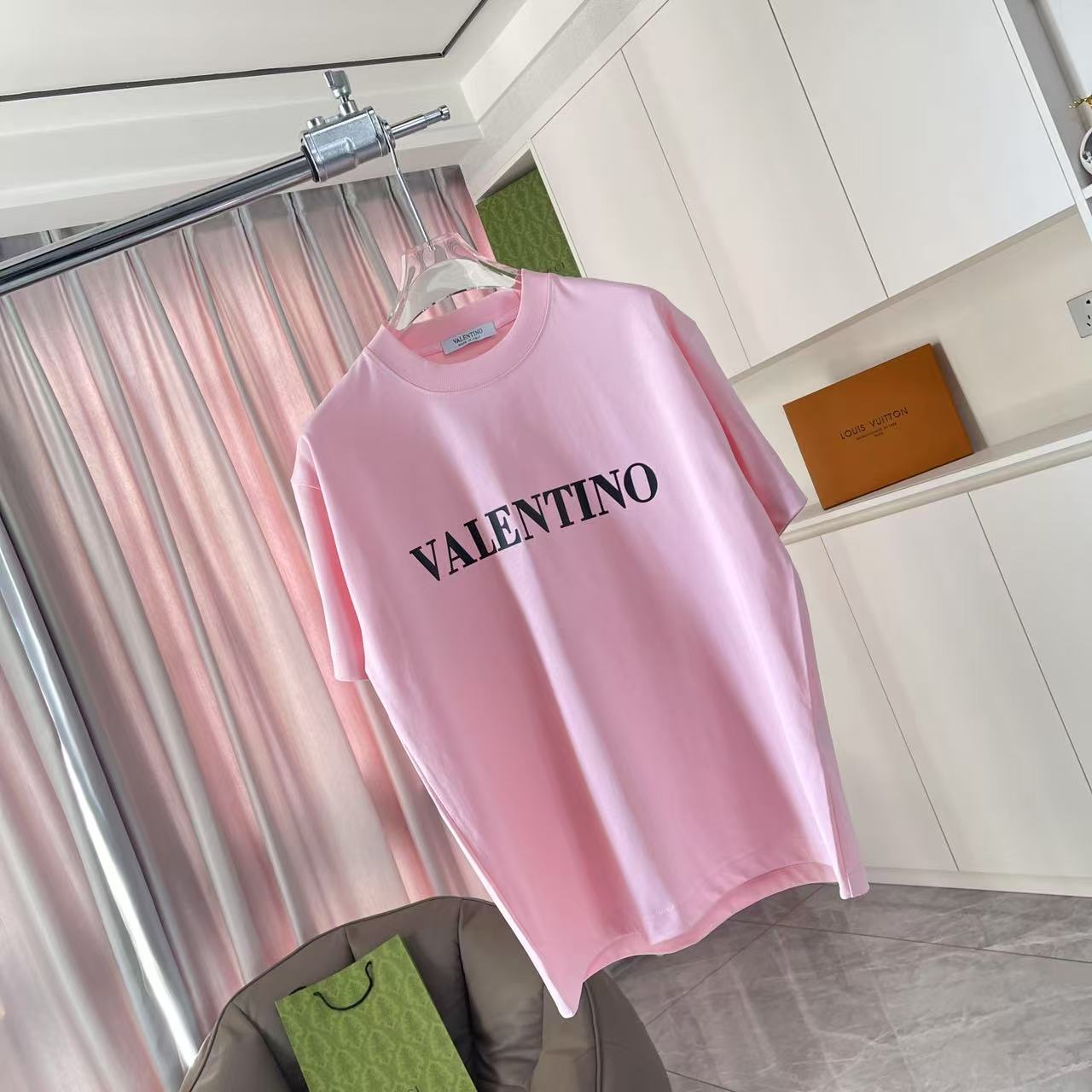LuxluxHouse Best Quality Clothes Valentino T-shirt
