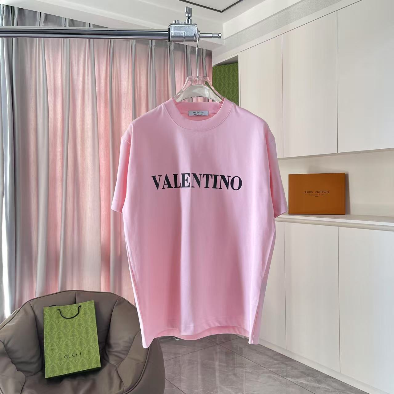 LuxluxHouse Best Quality Clothes Valentino T-shirt