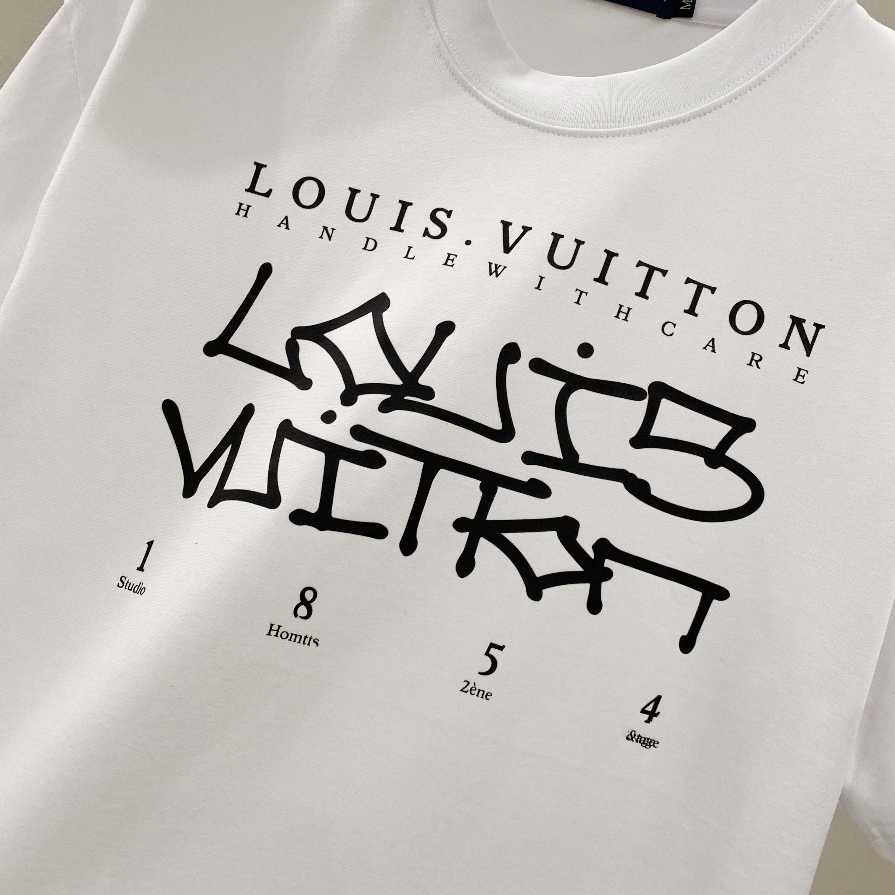 LuxluxHouse Best Quality Clothes T-shirt Louis Vuitton