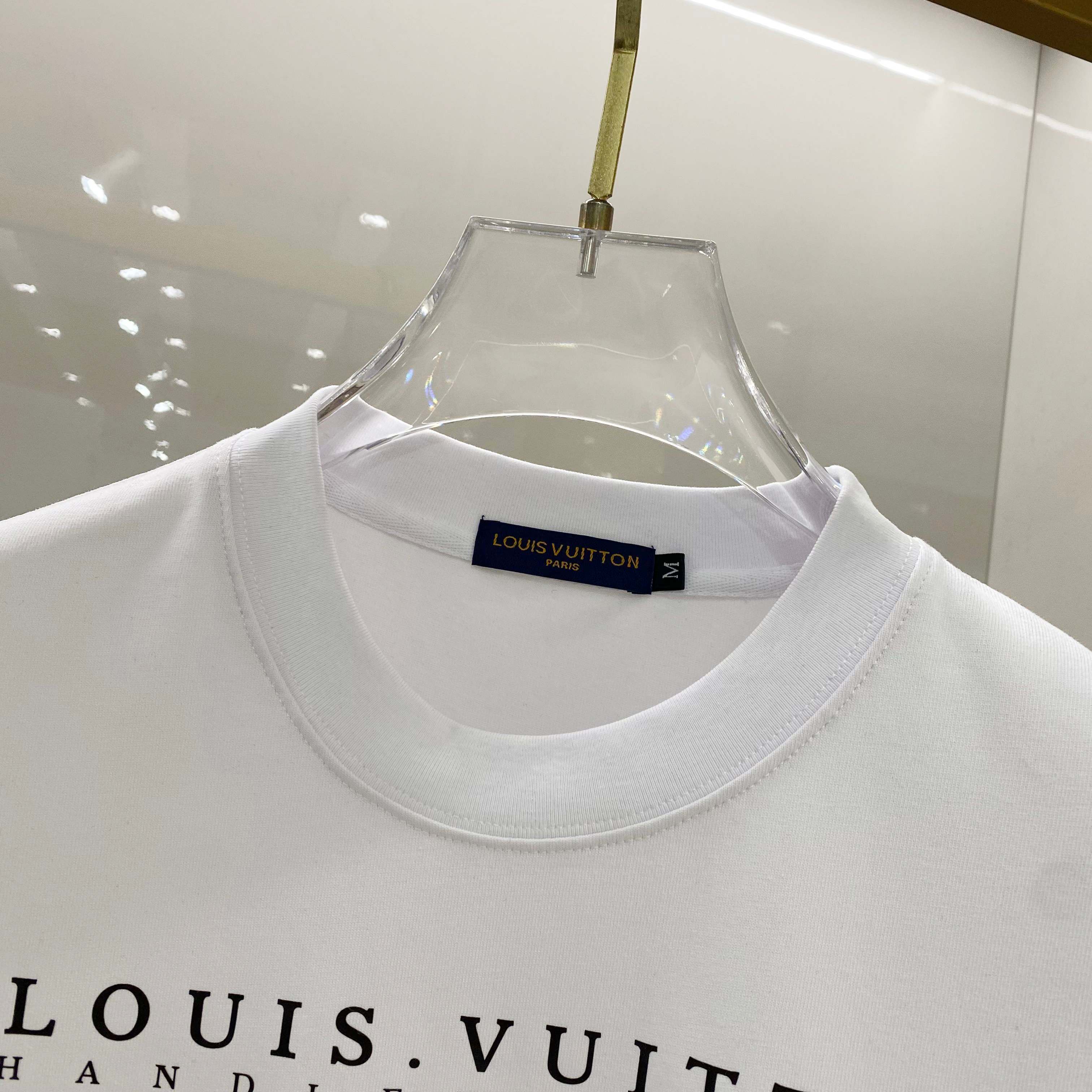 LuxluxHouse Best Quality Clothes T-shirt Louis Vuitton