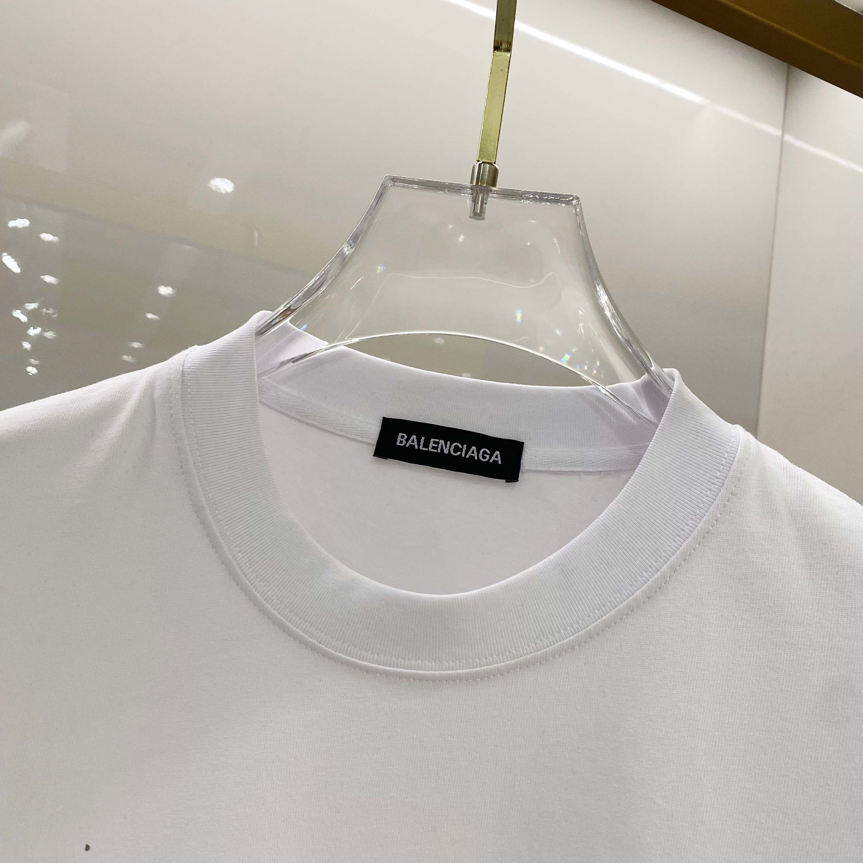 LuxluxHouse Best Quality Clothes Balenciaga T-shirt