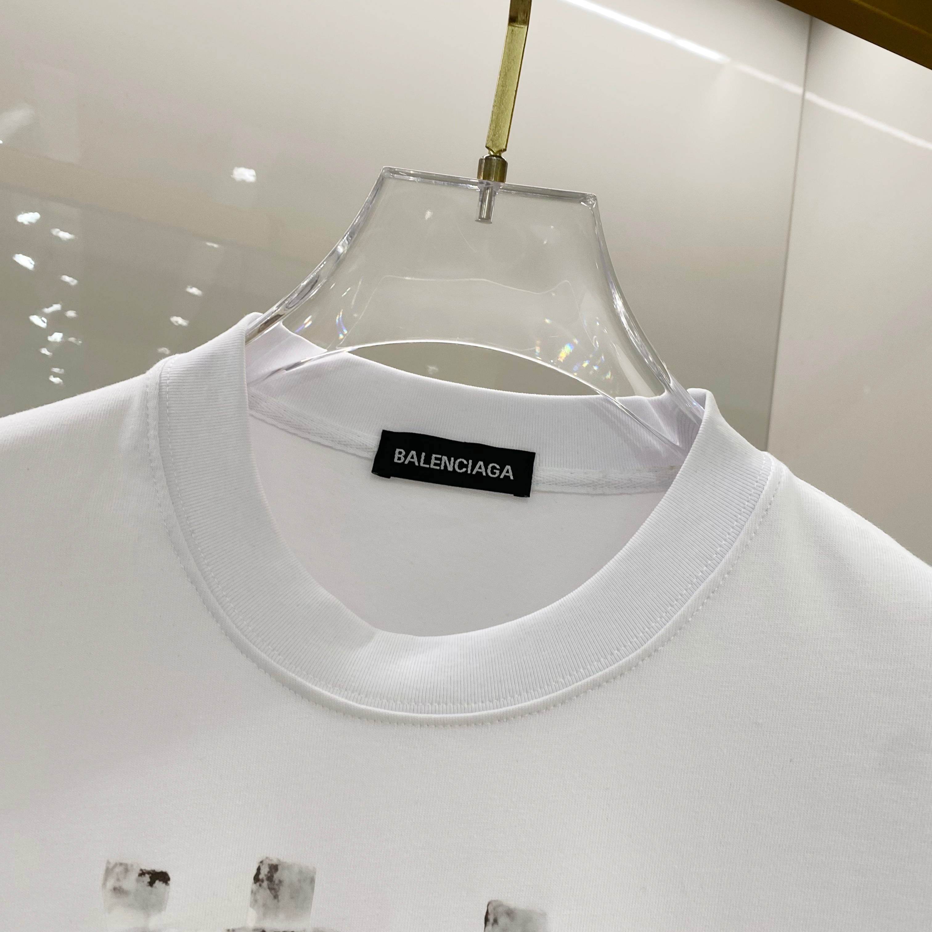LuxluxHouse Best Quality Clothes Balenciaga T-shirt