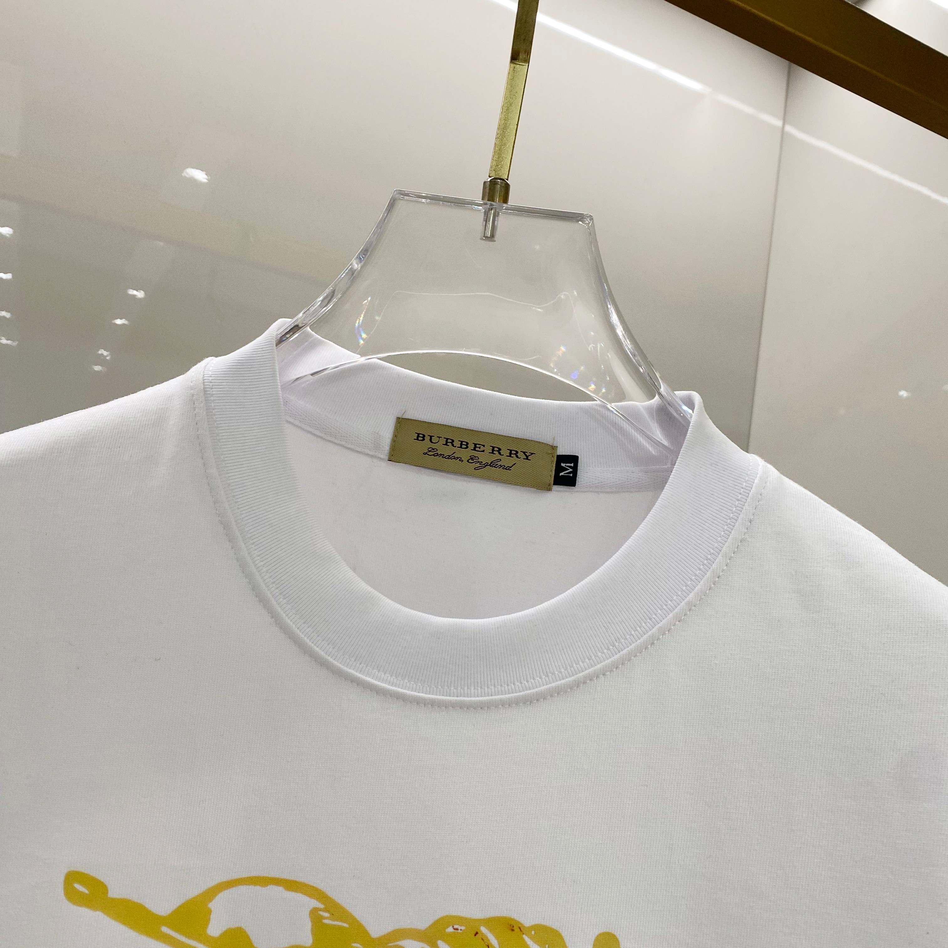 LuxluxHouse Best Quality Clothes Burberry T-shirt