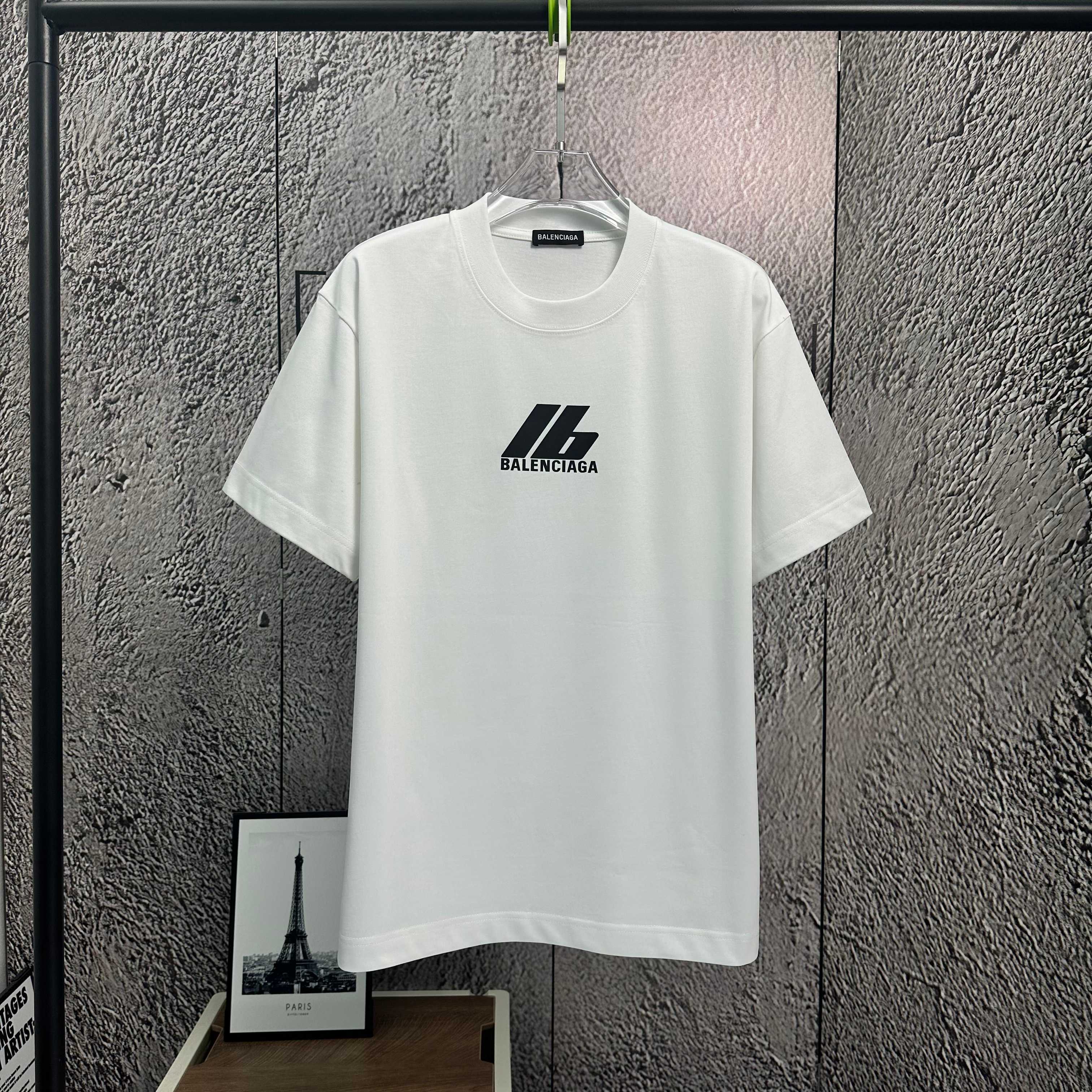 LuxluxHouse Best Quality Clothes Balenciaga T-shirt