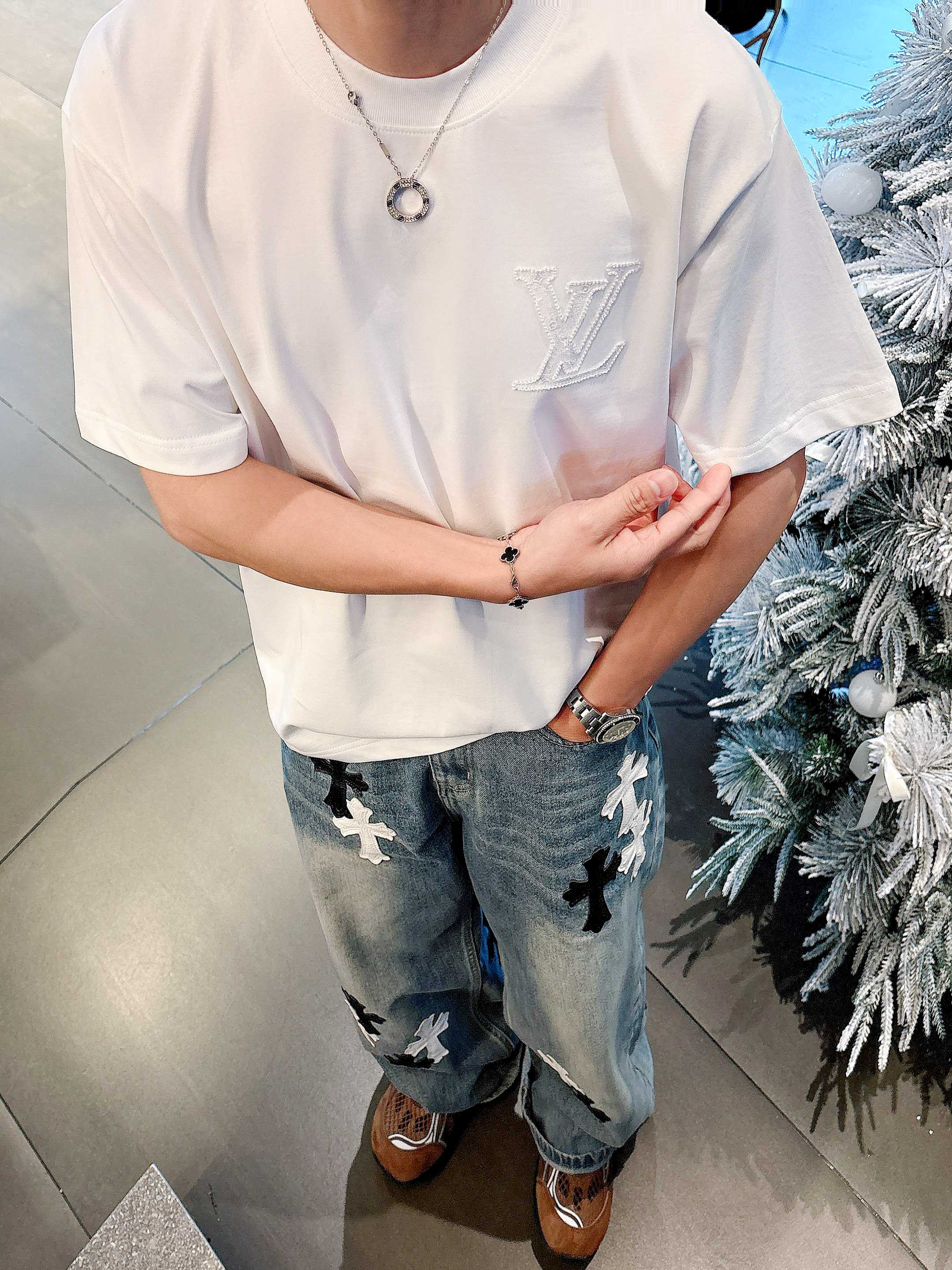 LuxluxHouse Best Quality Clothes T-shirt Louis Vuitton