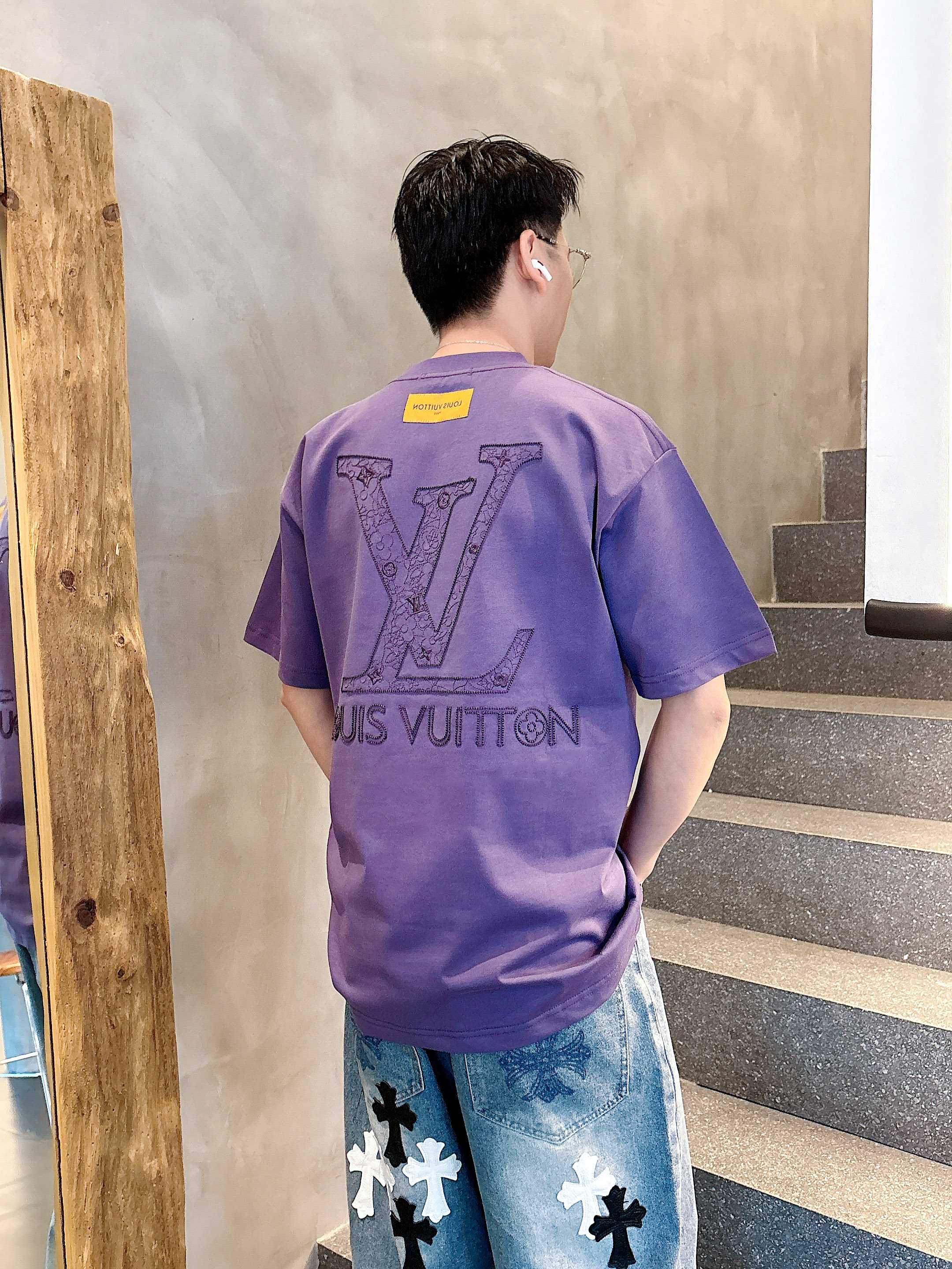 LuxluxHouse Best Quality Clothes T-shirt Louis Vuitton