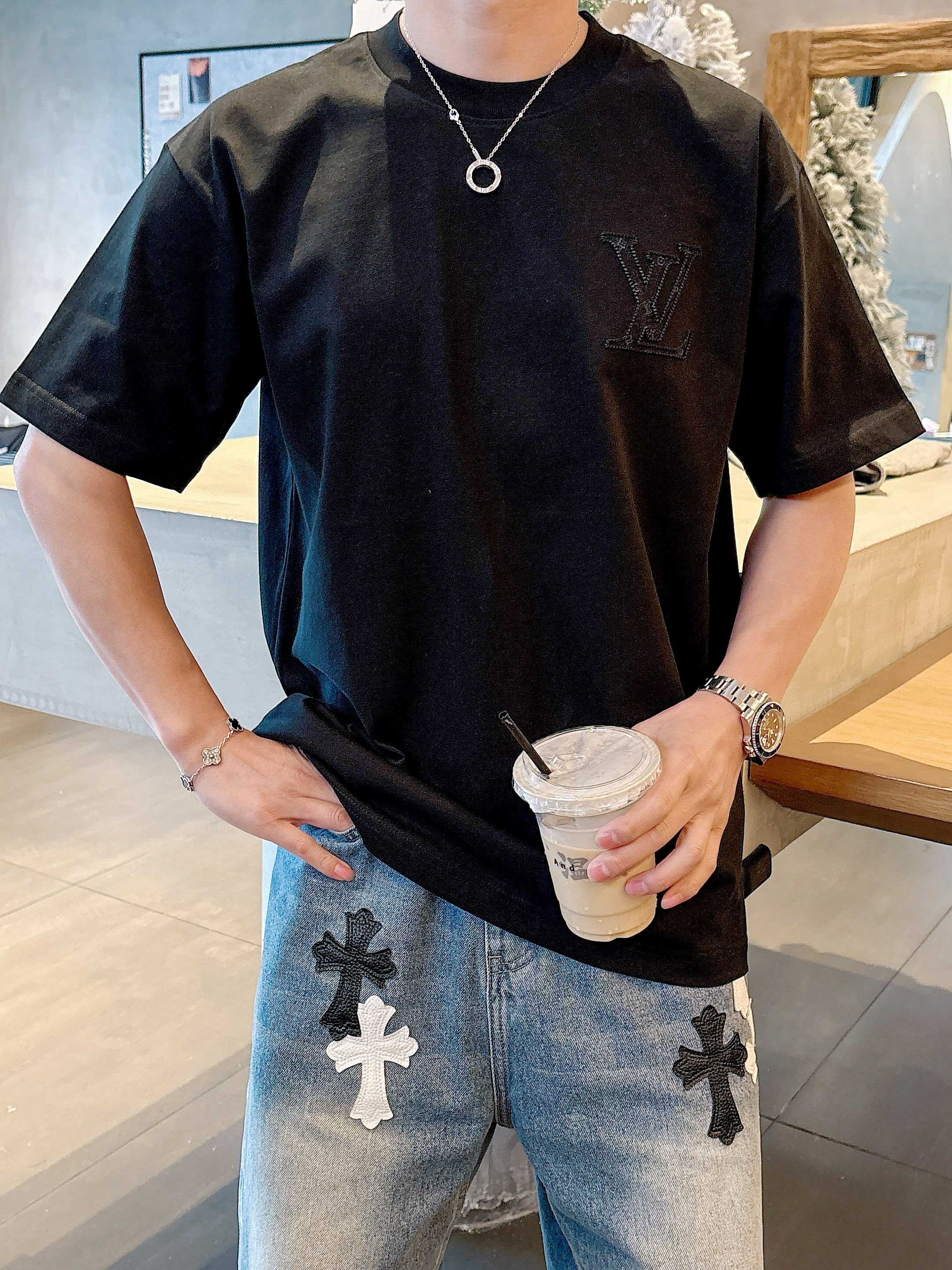 LuxluxHouse Best Quality Clothes T-shirt Louis Vuitton