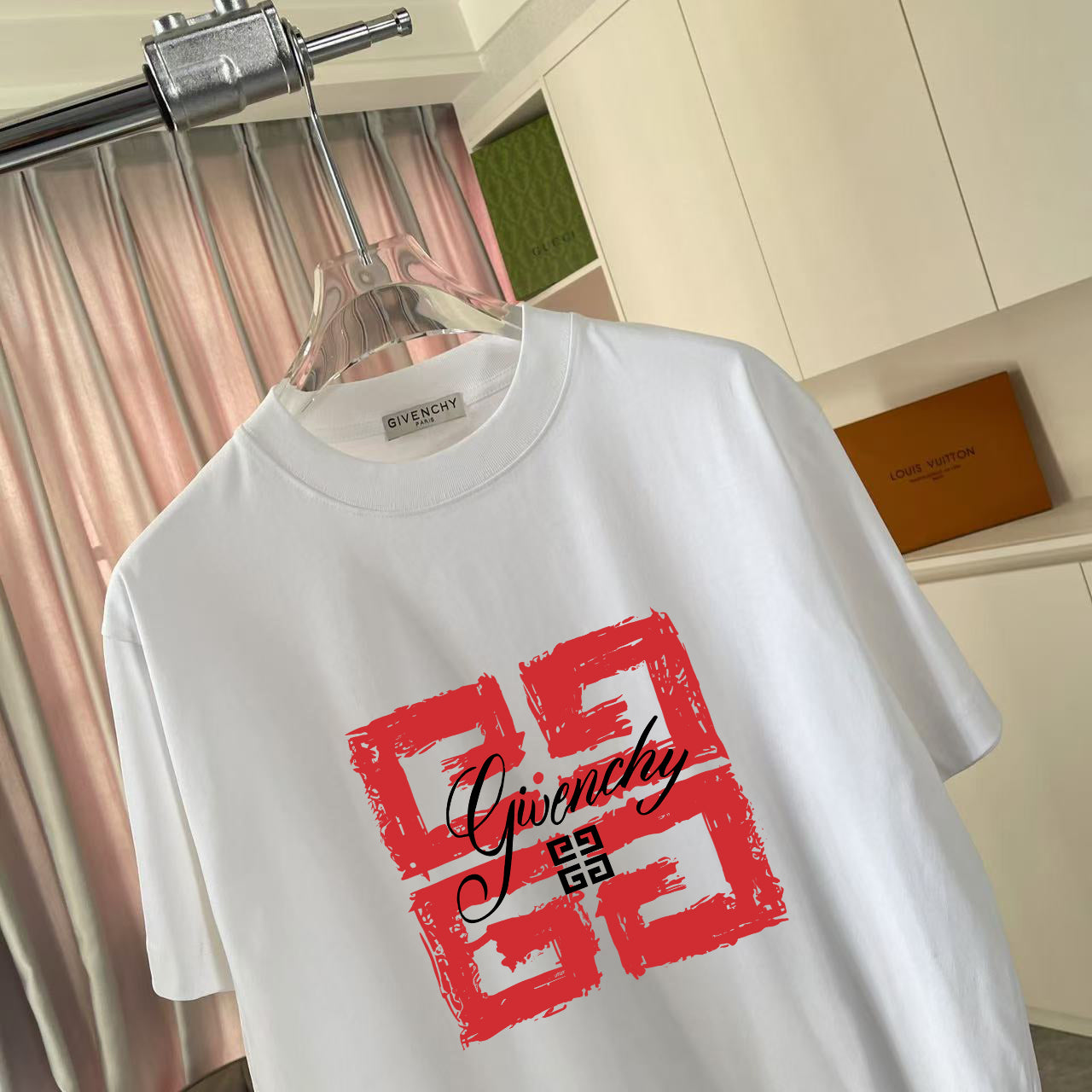 LuxluxHouse Best Quality Clothes Givenchy T-shirt