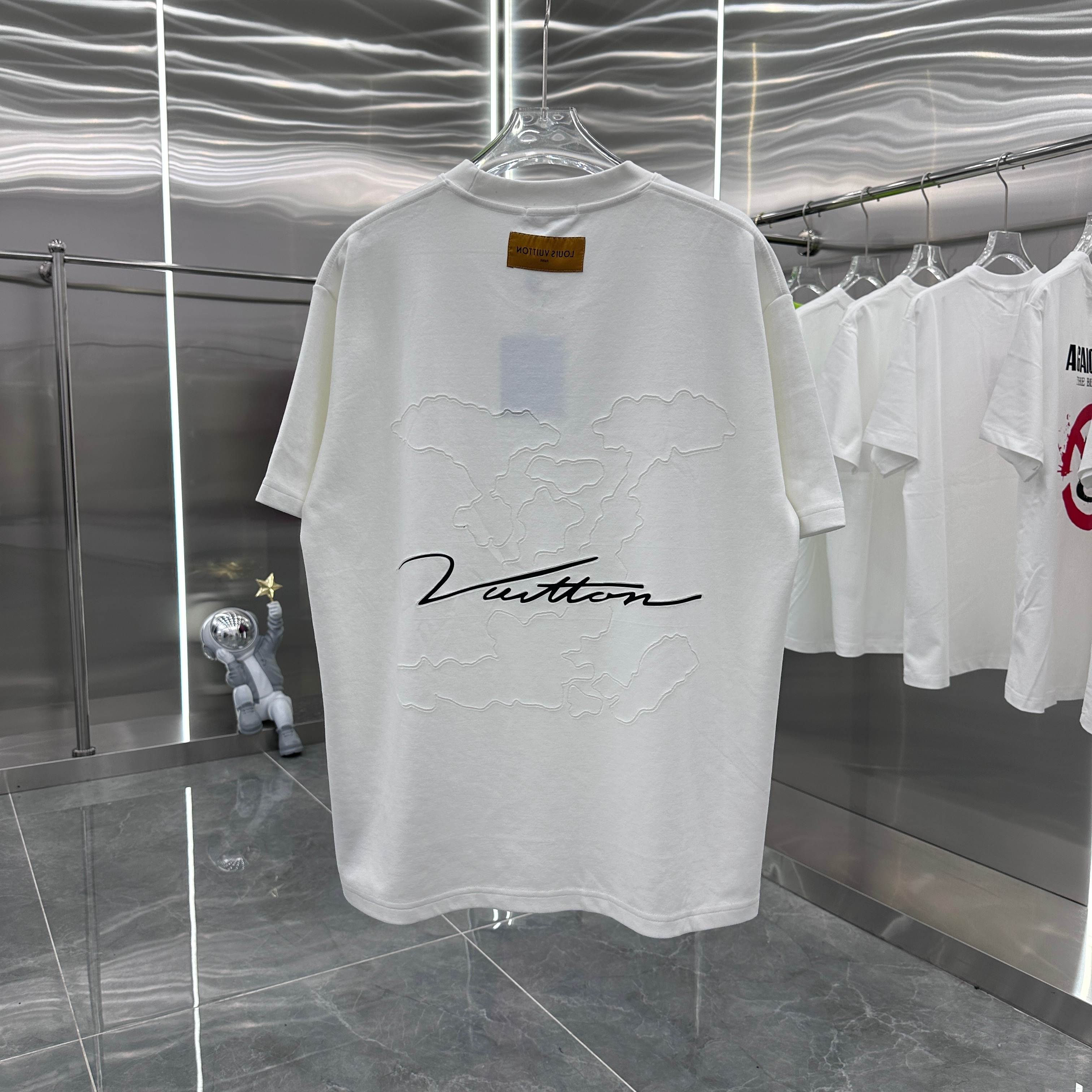 LuxluxHouse Best Quality Clothes T-shirt Louis Vuitton