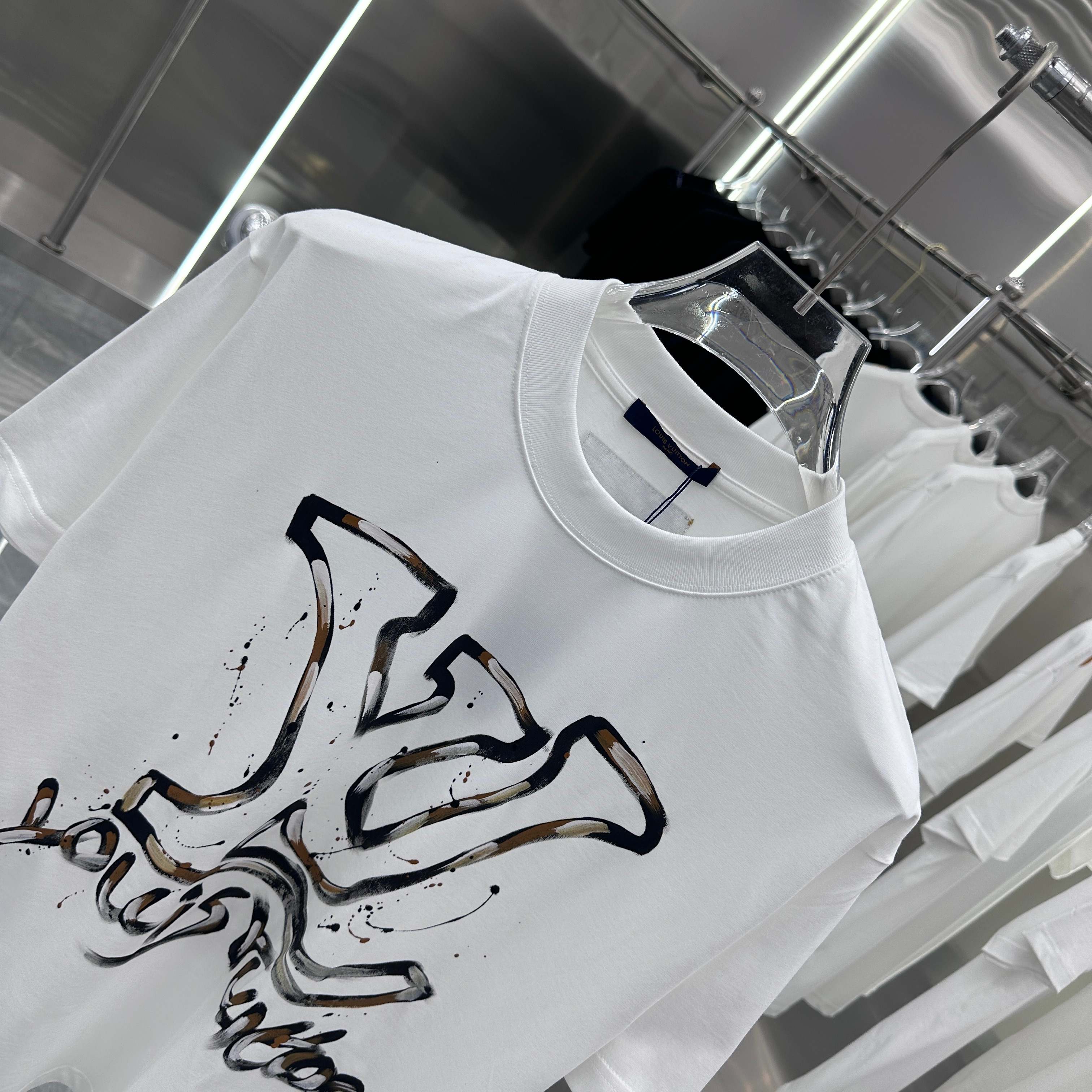 LuxluxHouse Best Quality Clothes T-shirt Louis Vuitton