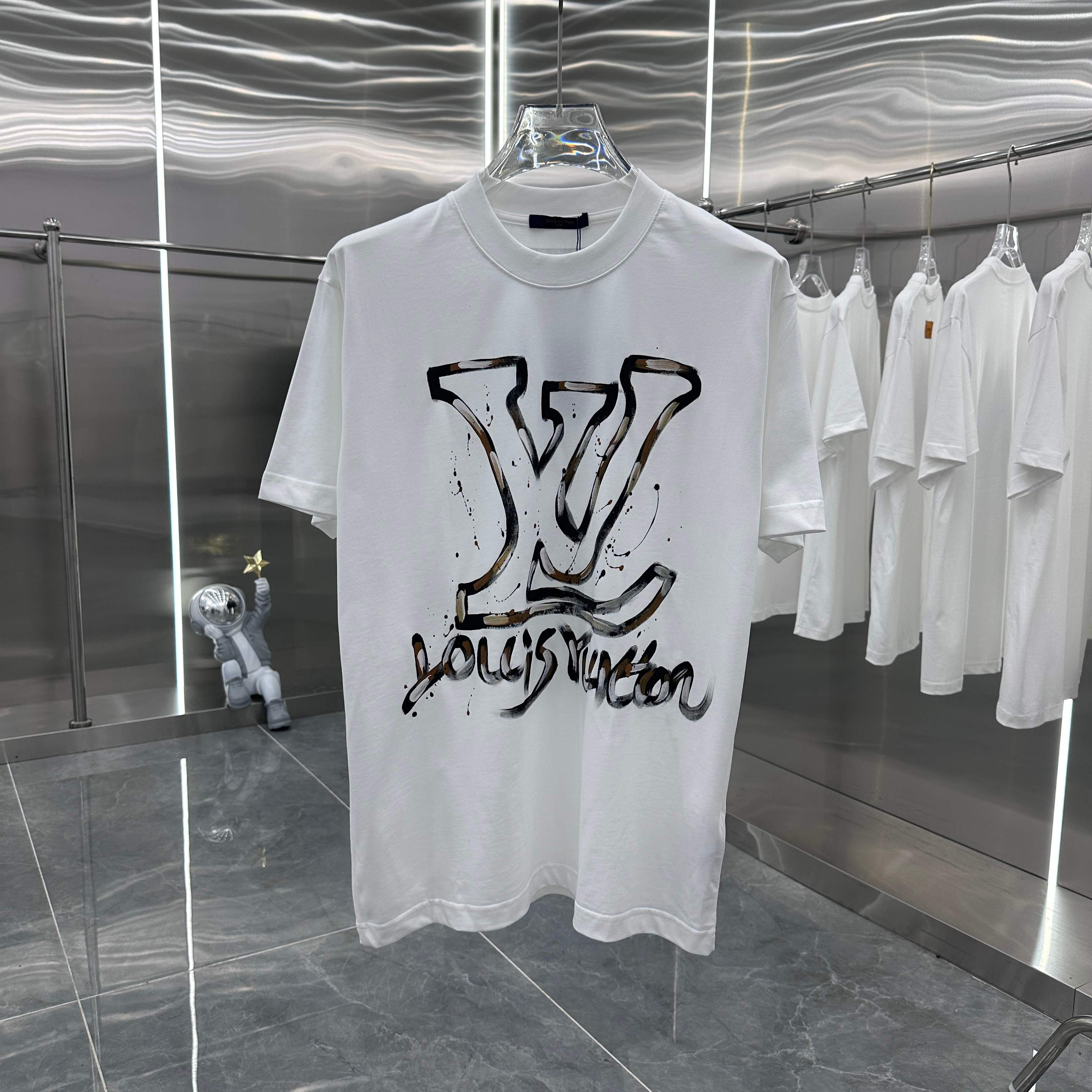 LuxluxHouse Best Quality Clothes T-shirt Louis Vuitton