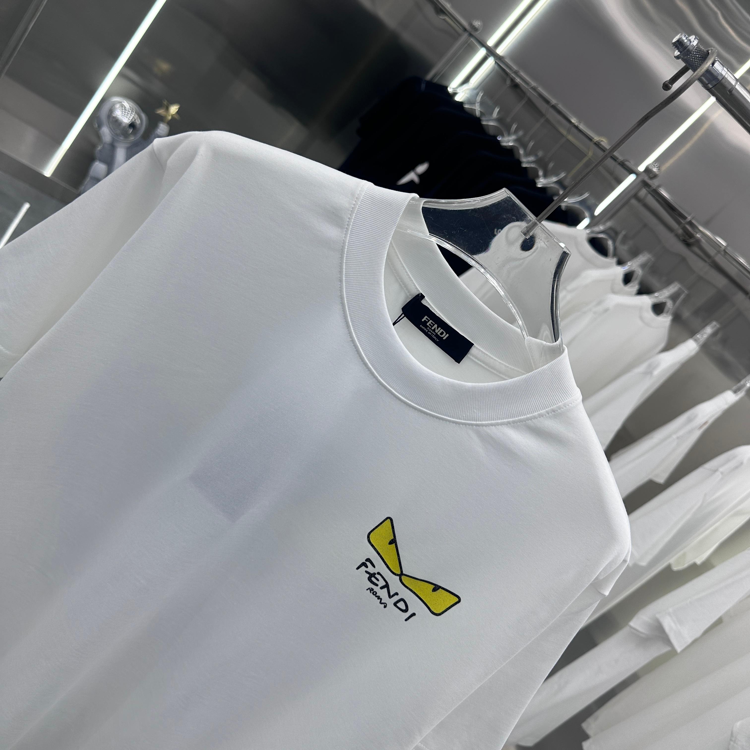 LuxluxHouse Best Quality Clothes Fendi T-shirt