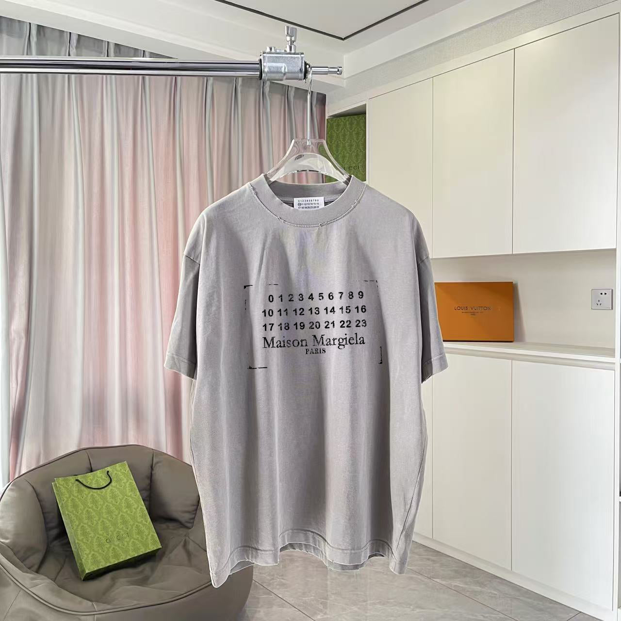 LuxluxHouse Best Quality Clothes T-shirt Chanel & Maison Margiela