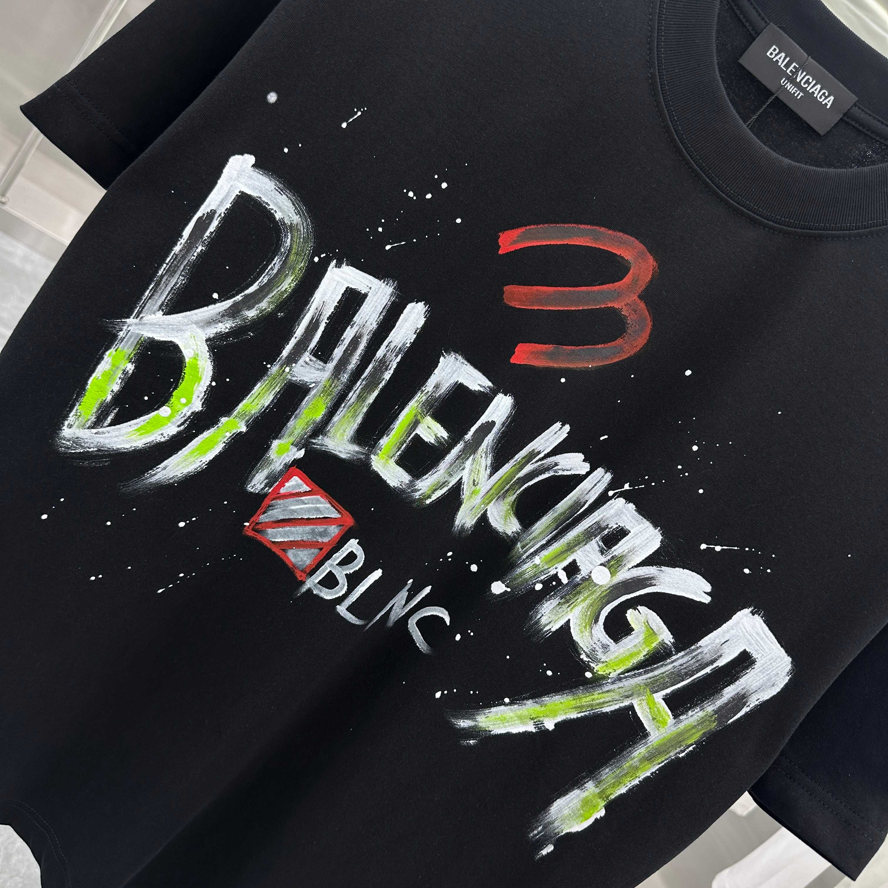 LuxluxHouse Best Quality Clothes Balenciaga T-shirt