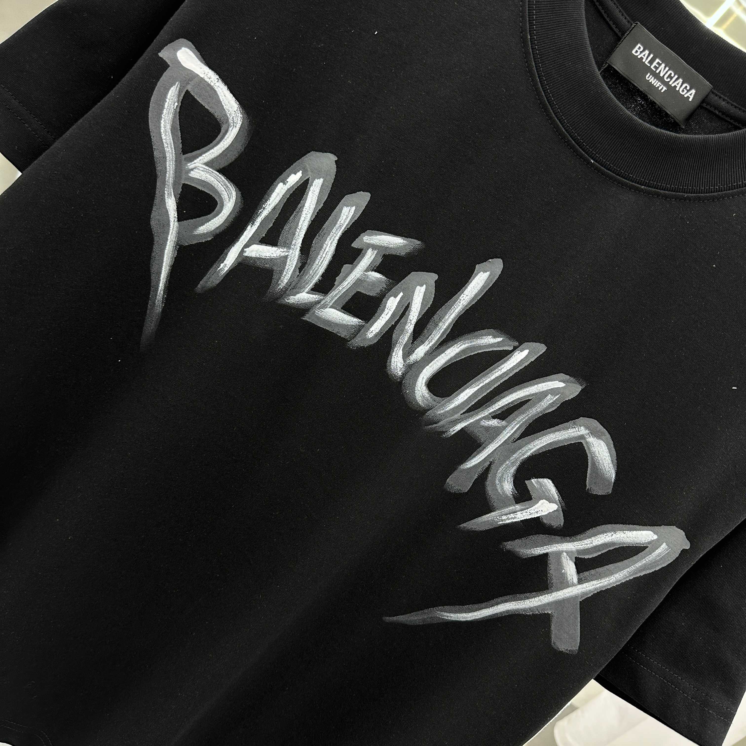 LuxluxHouse Best Quality Clothes Balenciaga T-shirt