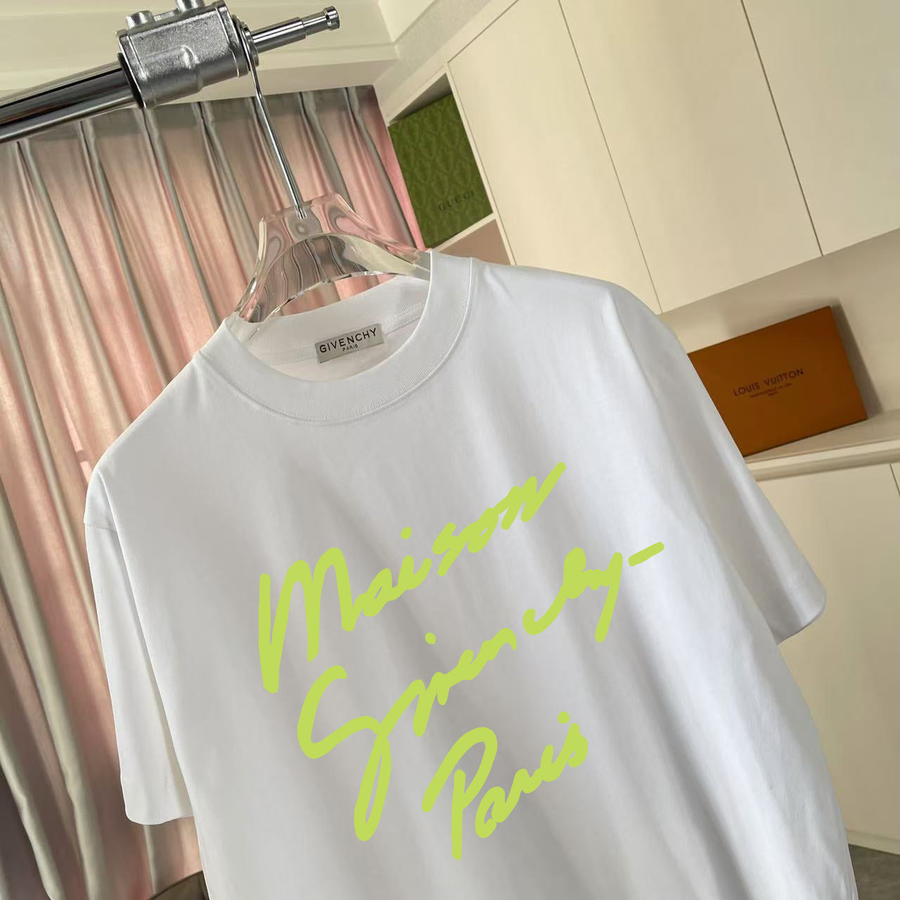 LuxluxHouse Best Quality Clothes Givenchy T-shirt