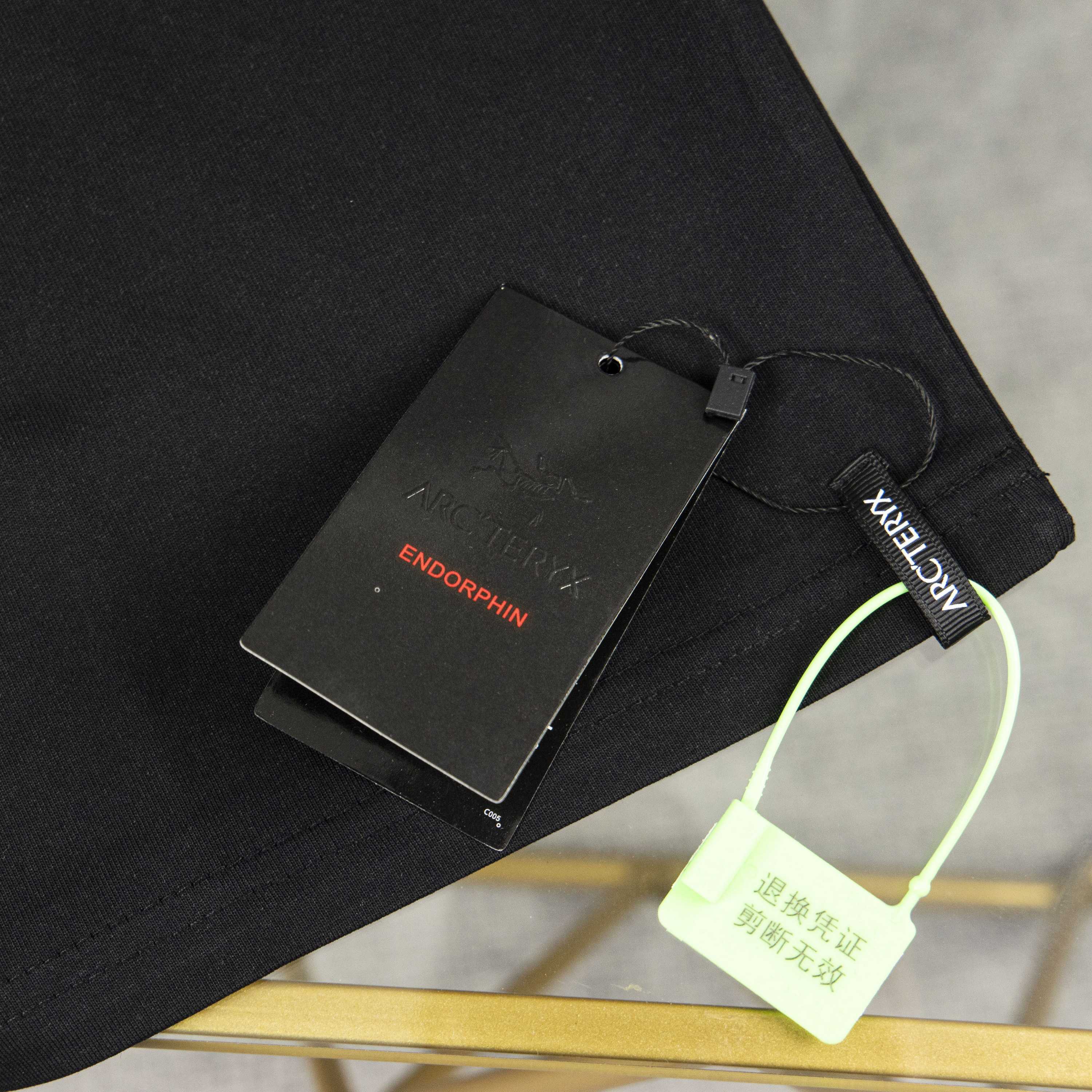 LuxluxHouse Best Quality Clothes T-shirt Arcteryx