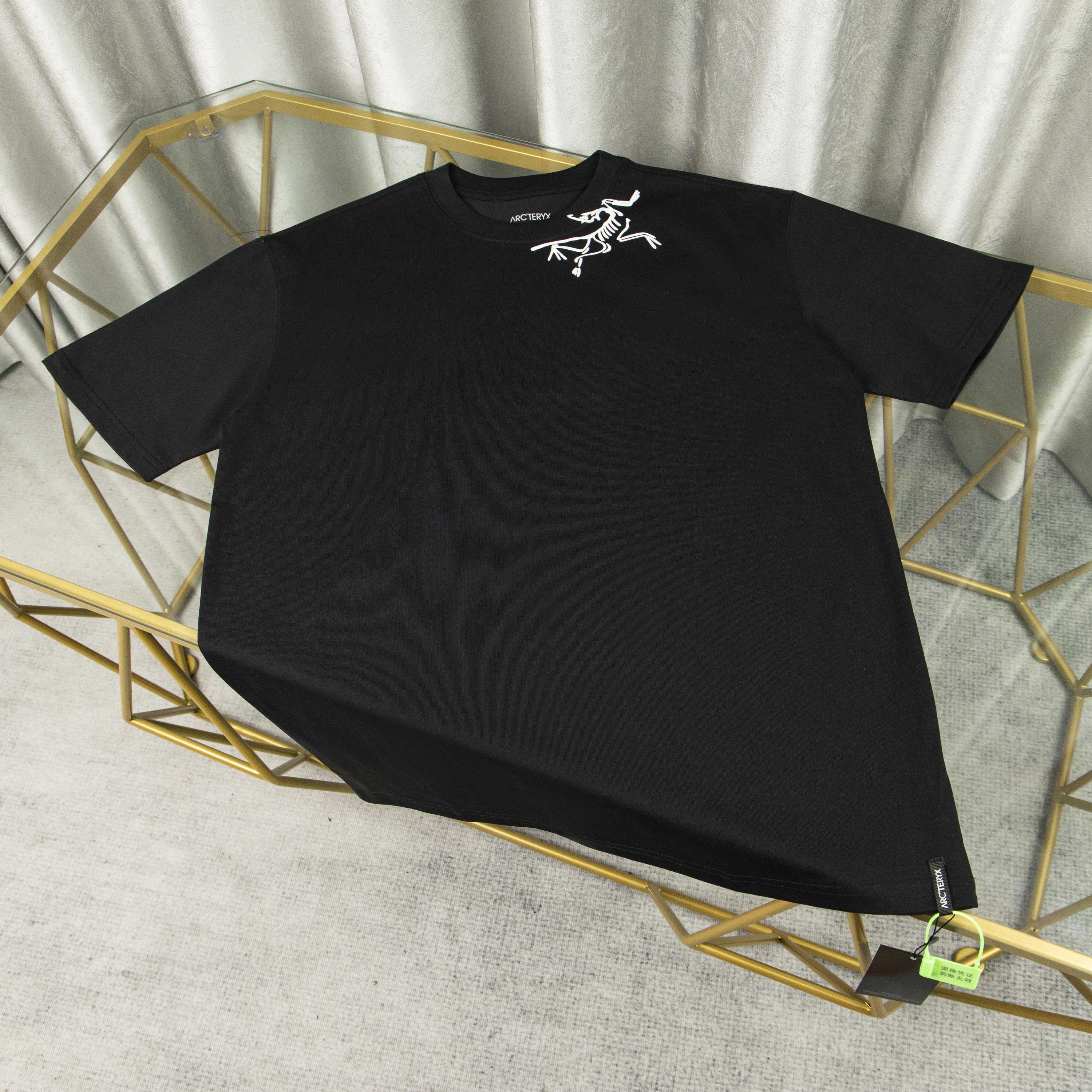 LuxluxHouse Best Quality Clothes T-shirt Arcteryx