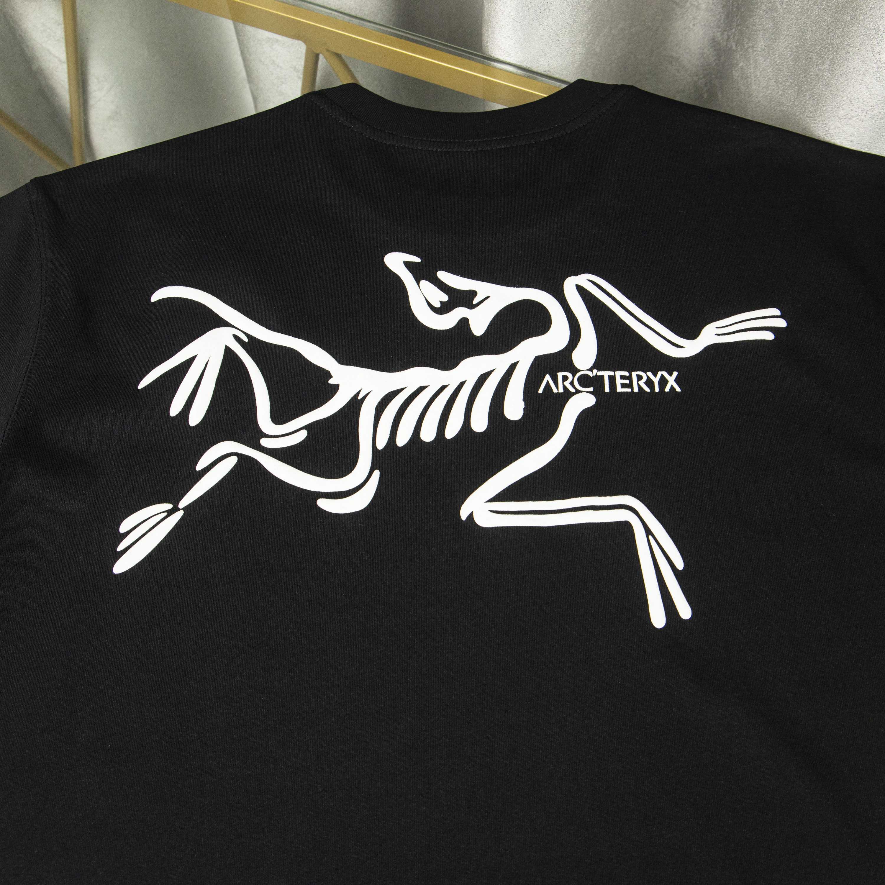 LuxluxHouse Best Quality Clothes T-shirt Arcteryx