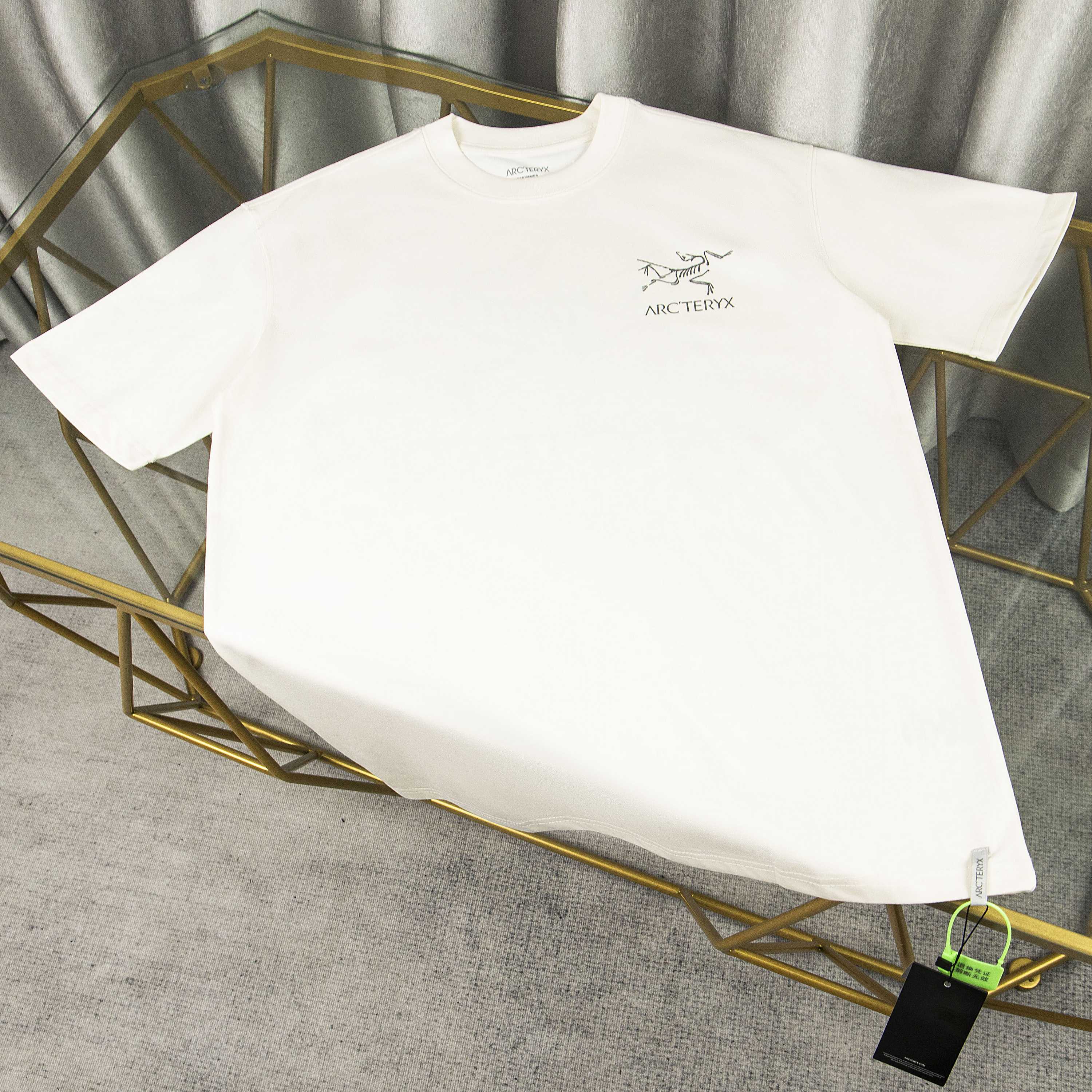 LuxluxHouse Best Quality Clothes T-shirt Arcteryx
