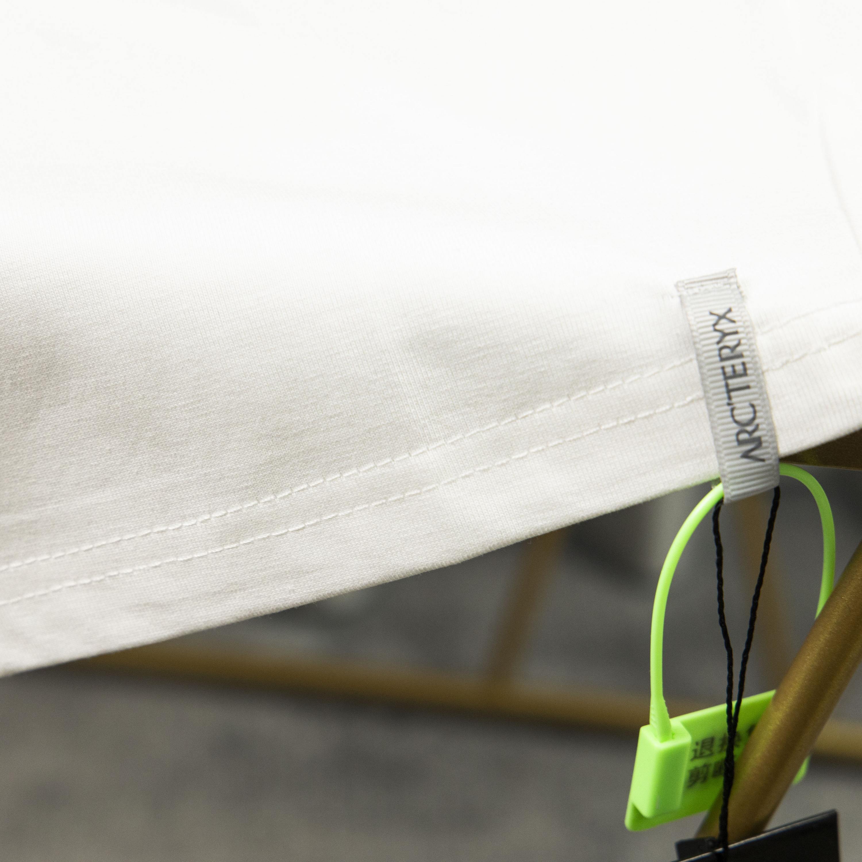 LuxluxHouse Best Quality Clothes T-shirt Arcteryx