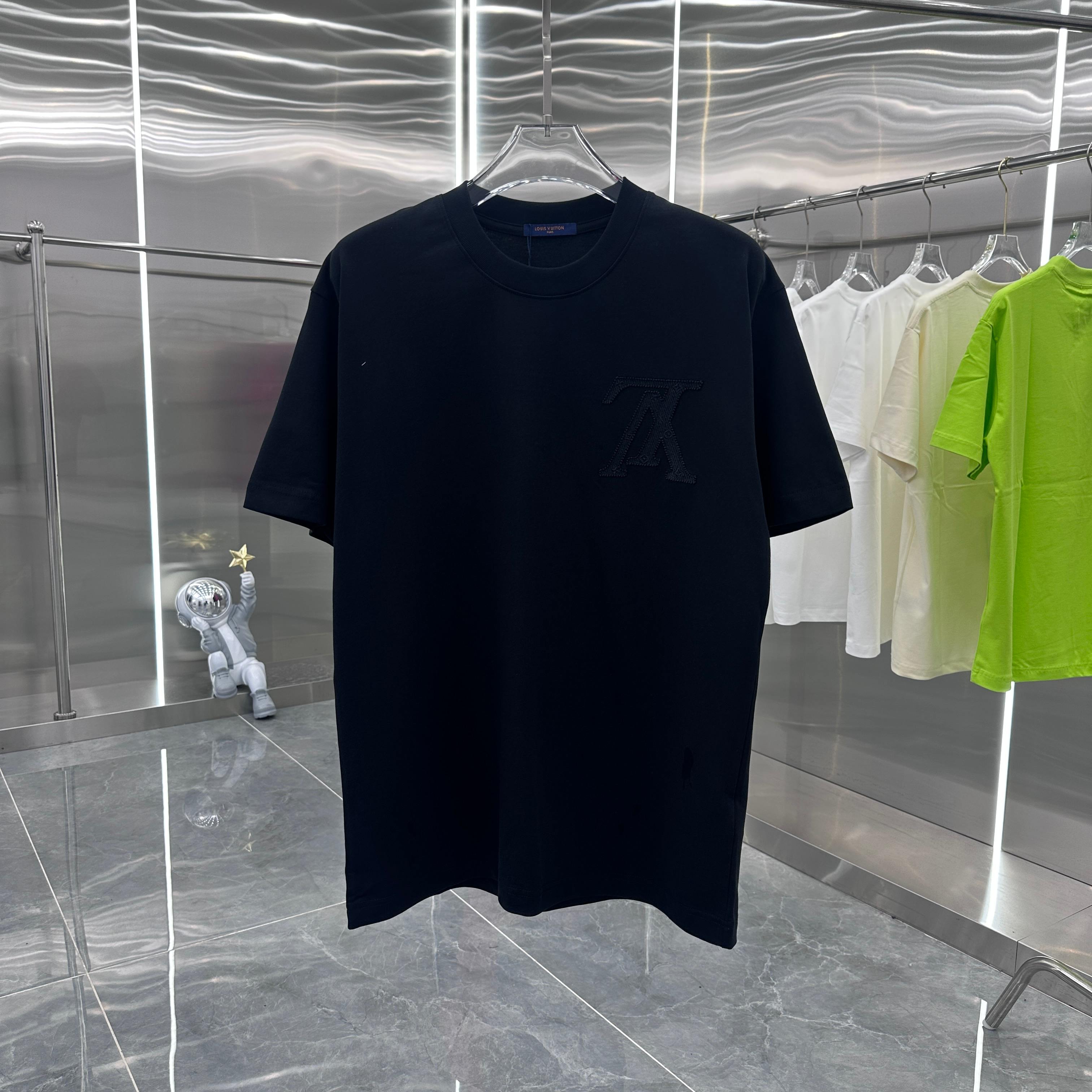 LuxluxHouse Best Quality Clothes T-shirt Louis Vuitton