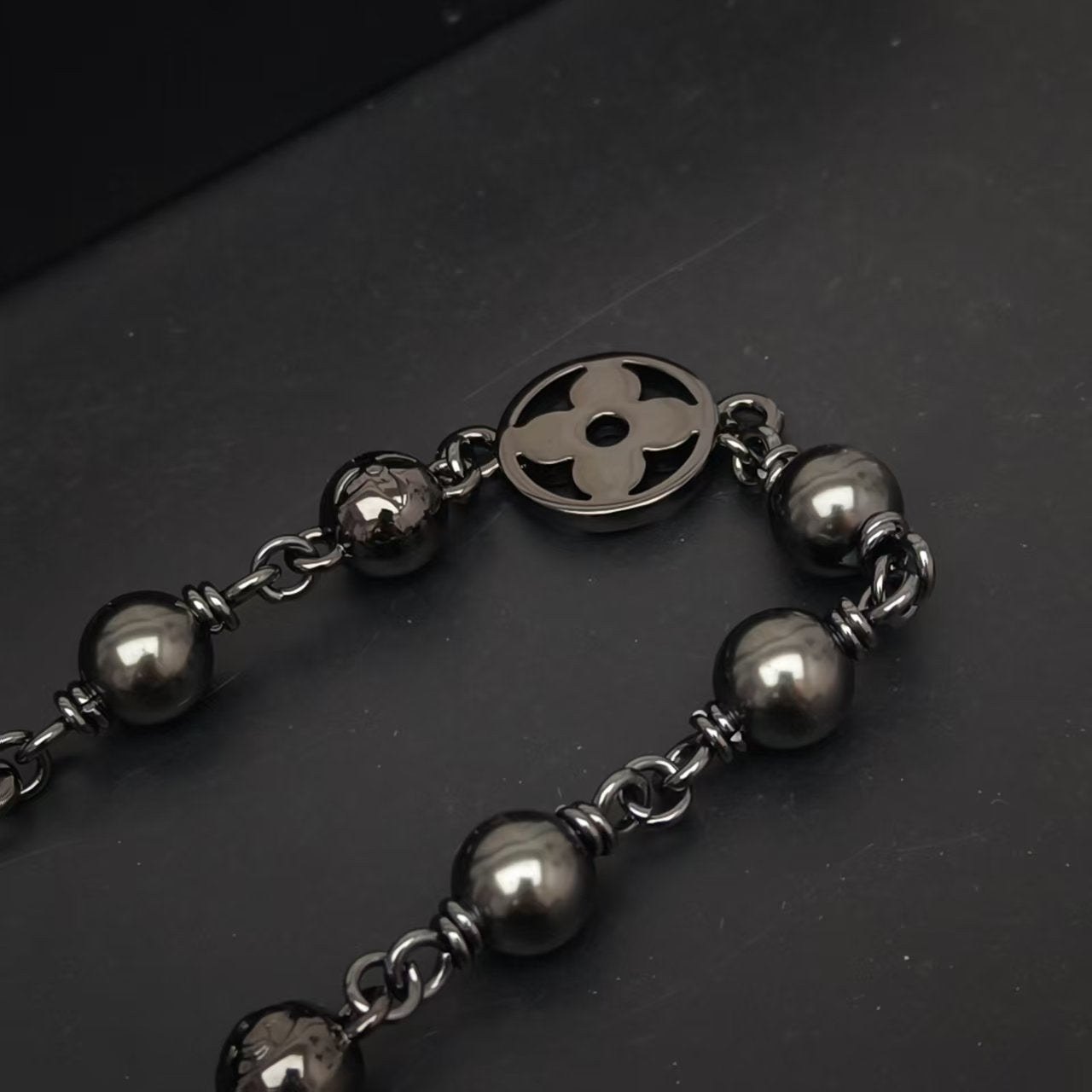LuxluxHouse Best Quality Accessories Necklace Bracelet Louis Vuitton