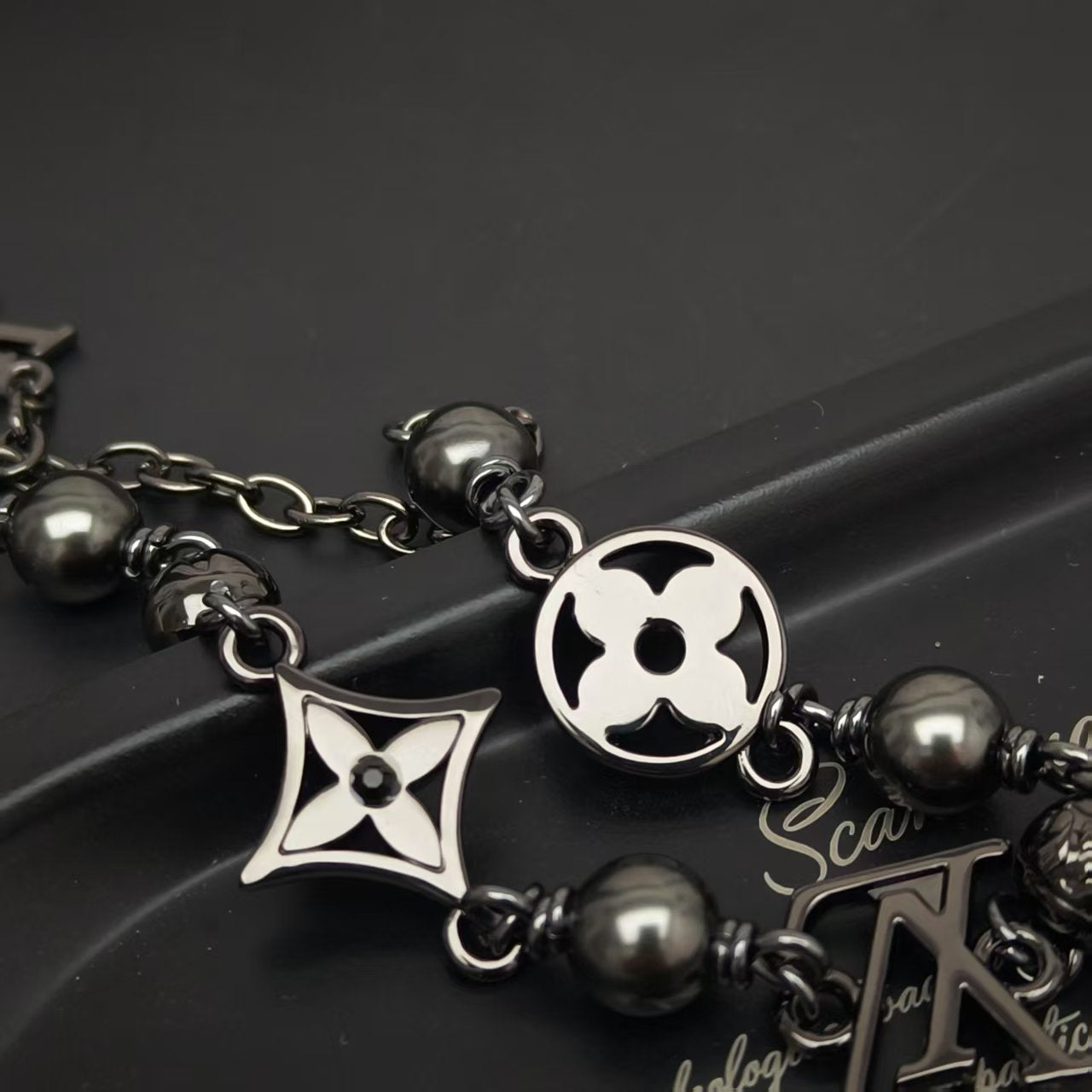 LuxluxHouse Best Quality Accessories Necklace Bracelet Louis Vuitton