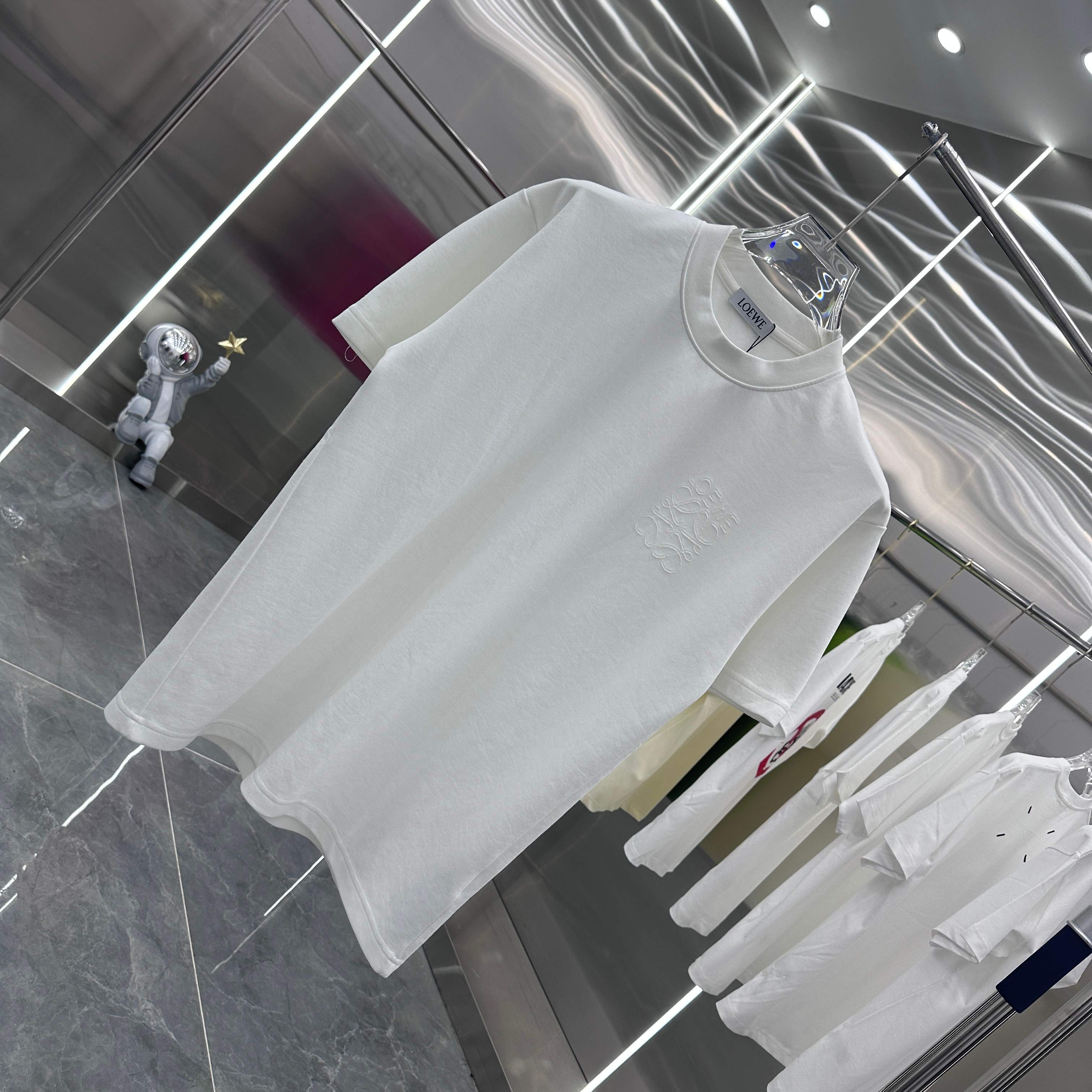 LuxluxHouse Best Quality Clothes T-shirt Loewe