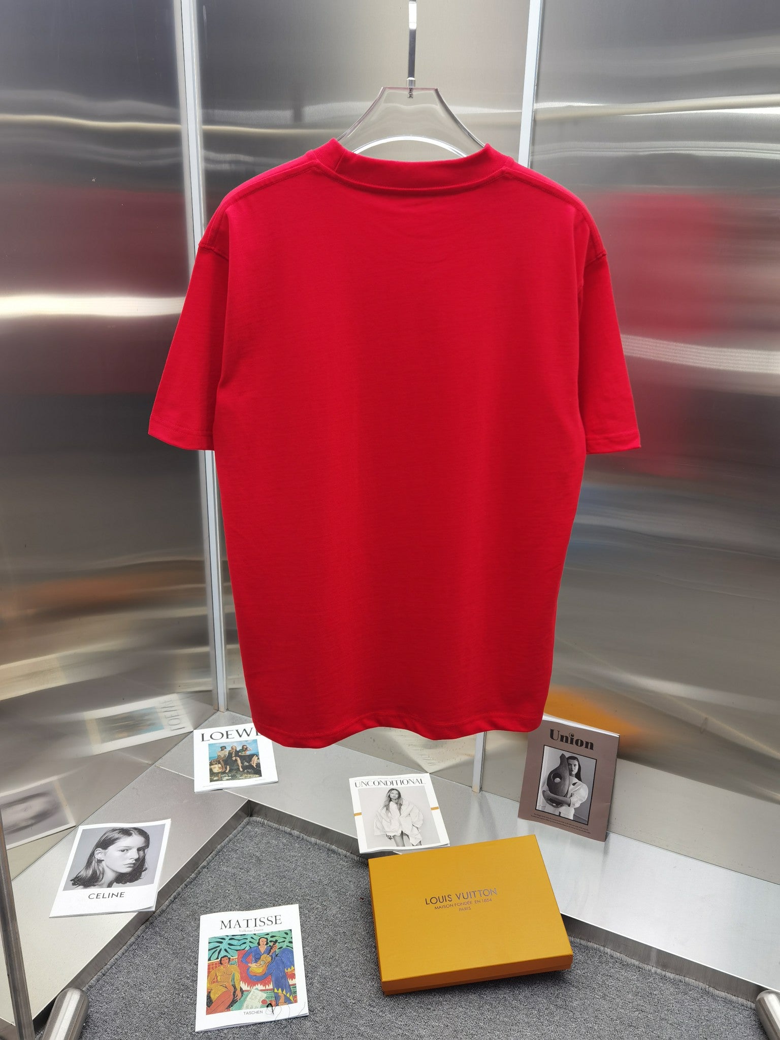 LuxluxHouse Best Quality Clothes T-shirt Loewe