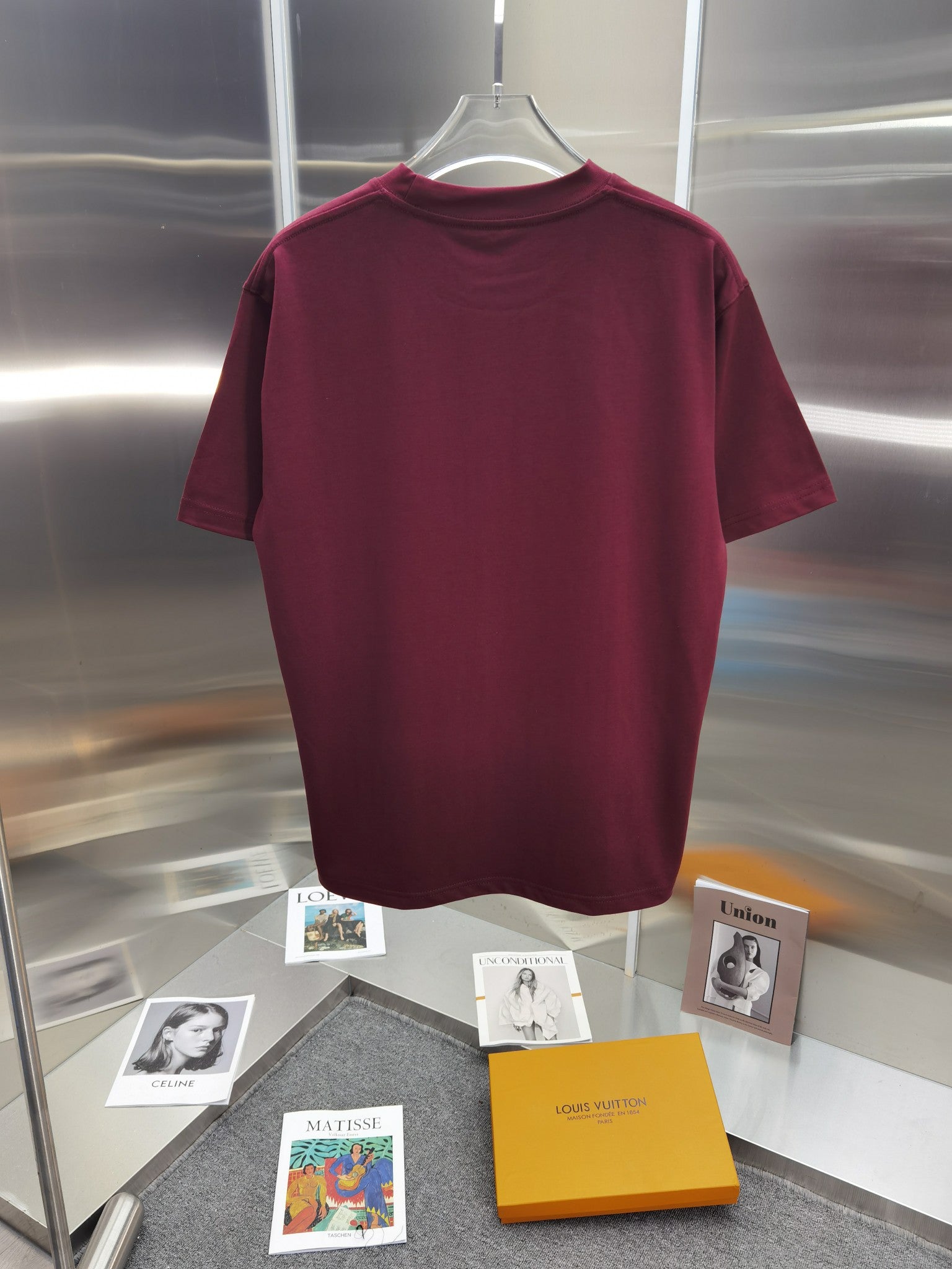 LuxluxHouse Best Quality Clothes T-shirt Loewe