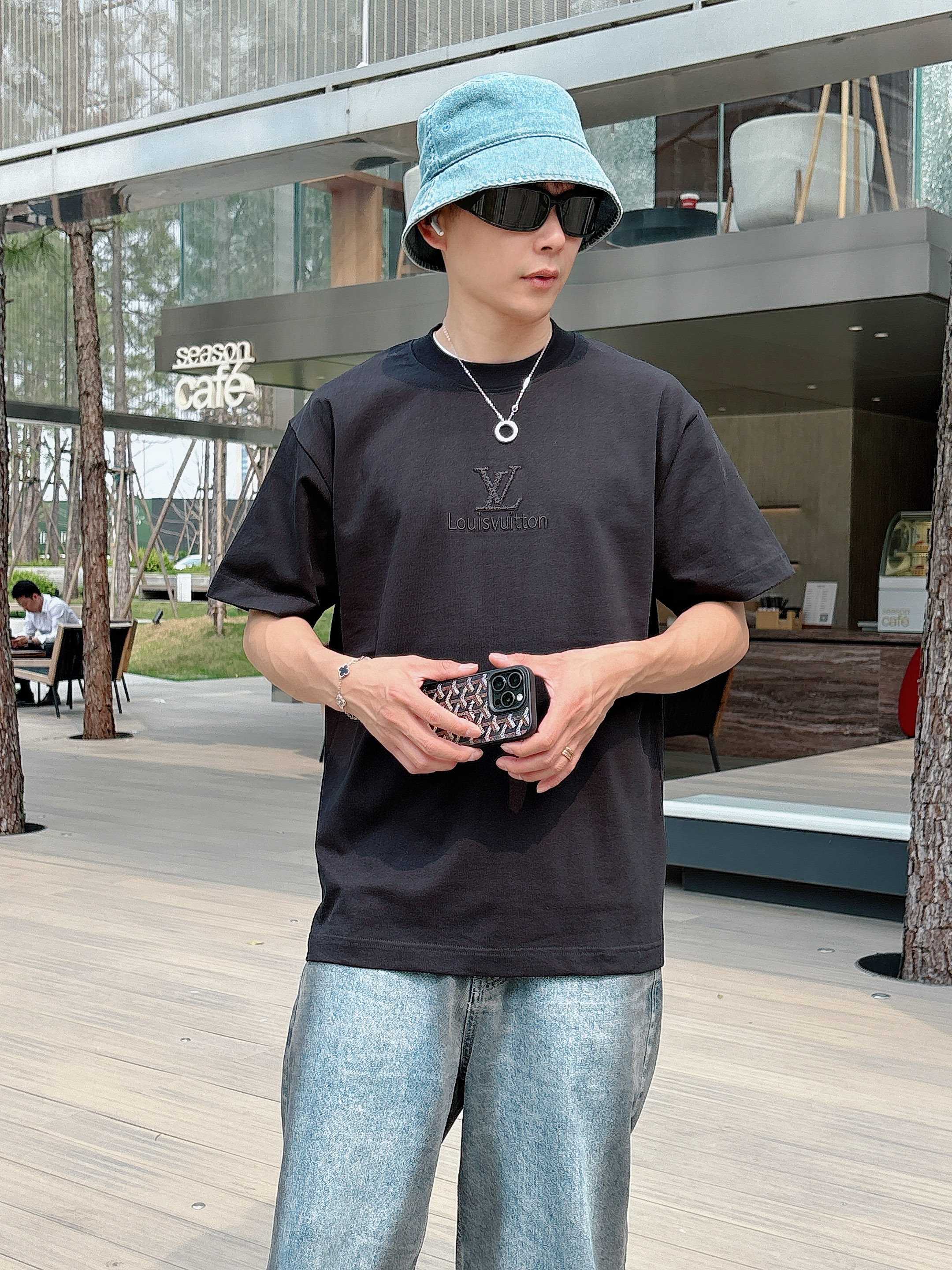 LuxluxHouse Best Quality Clothes T-shirt Louis Vuitton