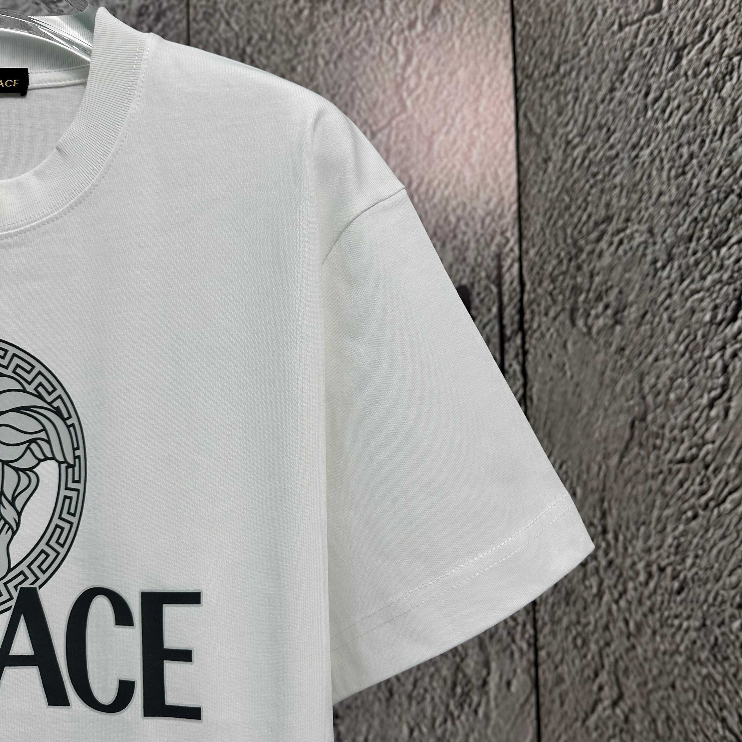 LuxluxHouse Best Quality Clothes Versace T-shirt