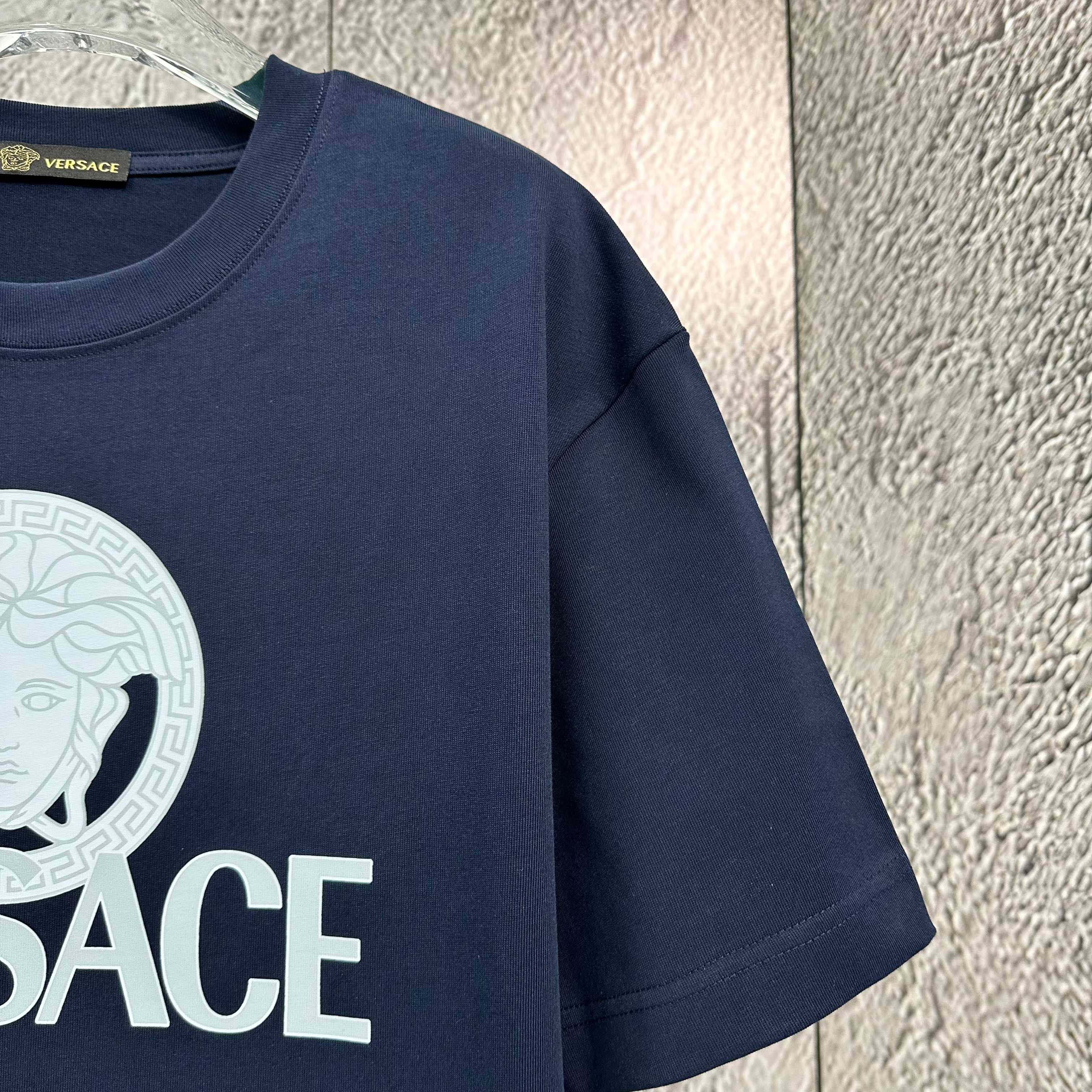 LuxluxHouse Best Quality Clothes Versace T-shirt