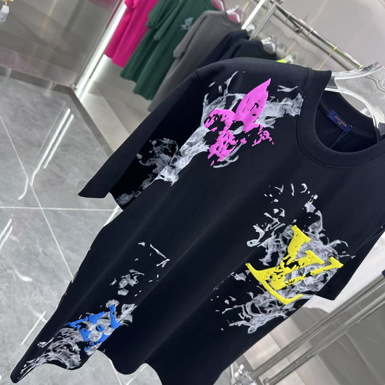 LuxluxHouse Best Quality Clothes T-shirt Louis Vuitton