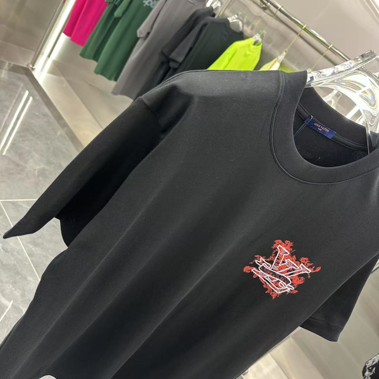 LuxluxHouse Best Quality Clothes T-shirt Louis Vuitton