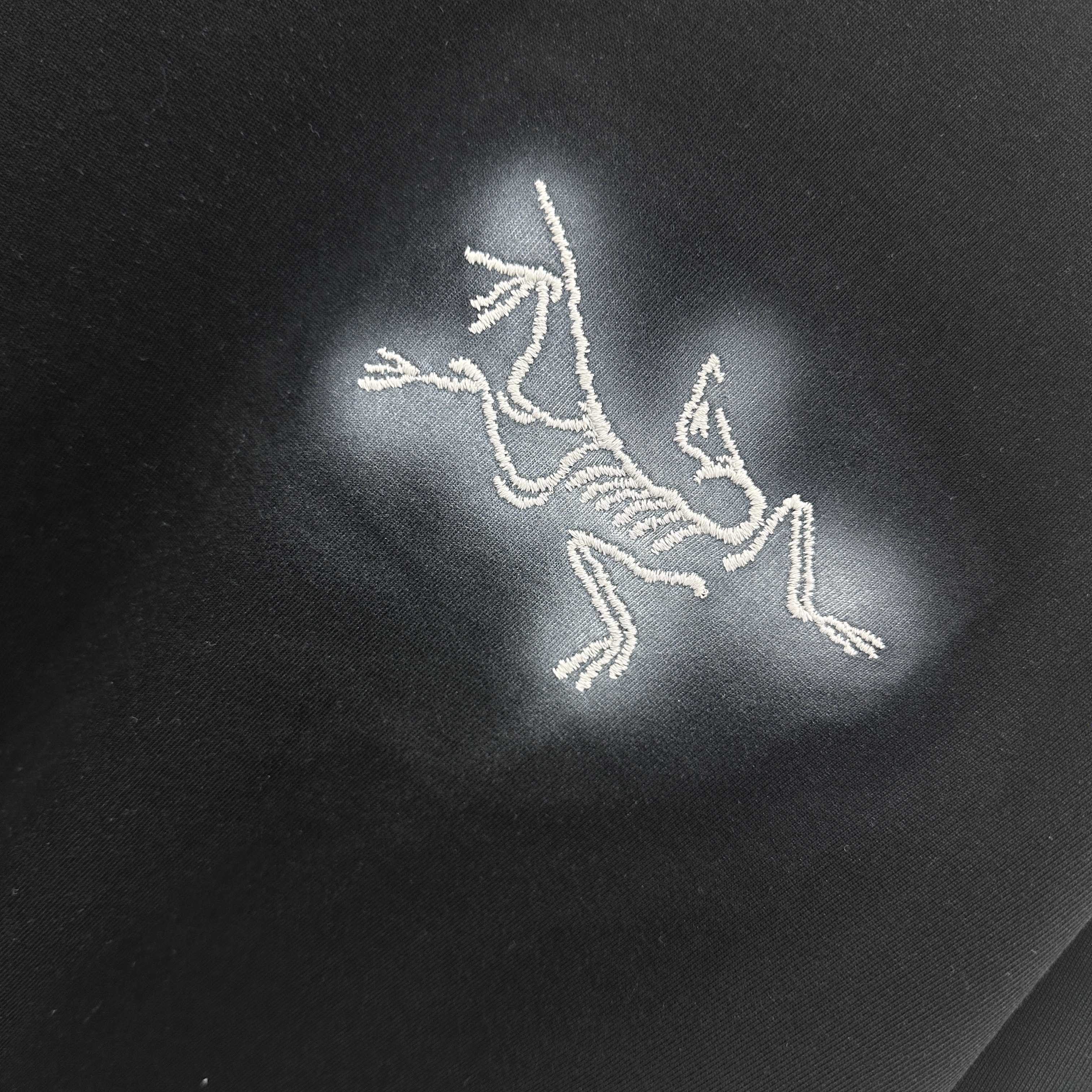 LuxluxHouse Best Quality Clothes T-shirt Arcteryx