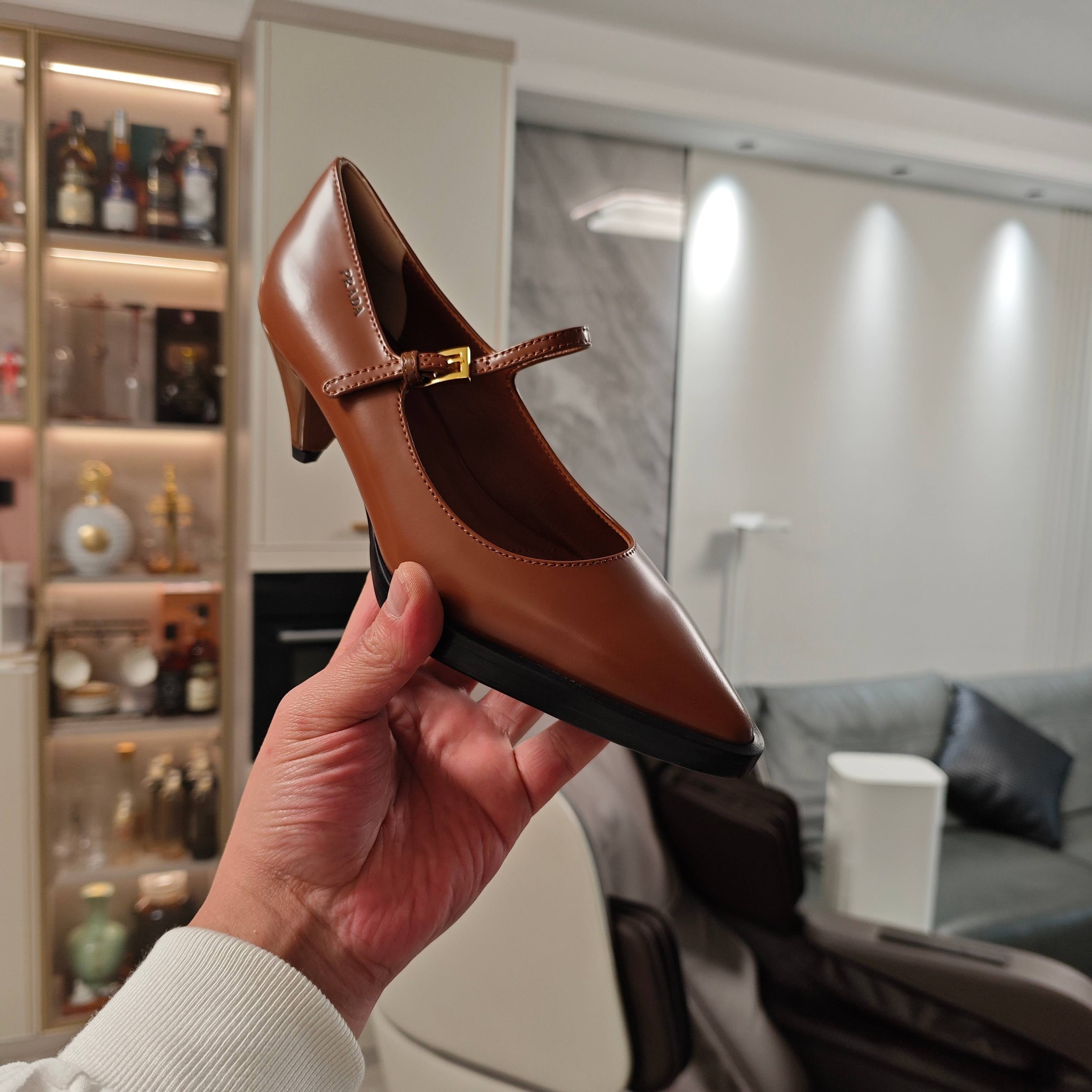 LuxluxHouse Best Quality Women Shoes Prada