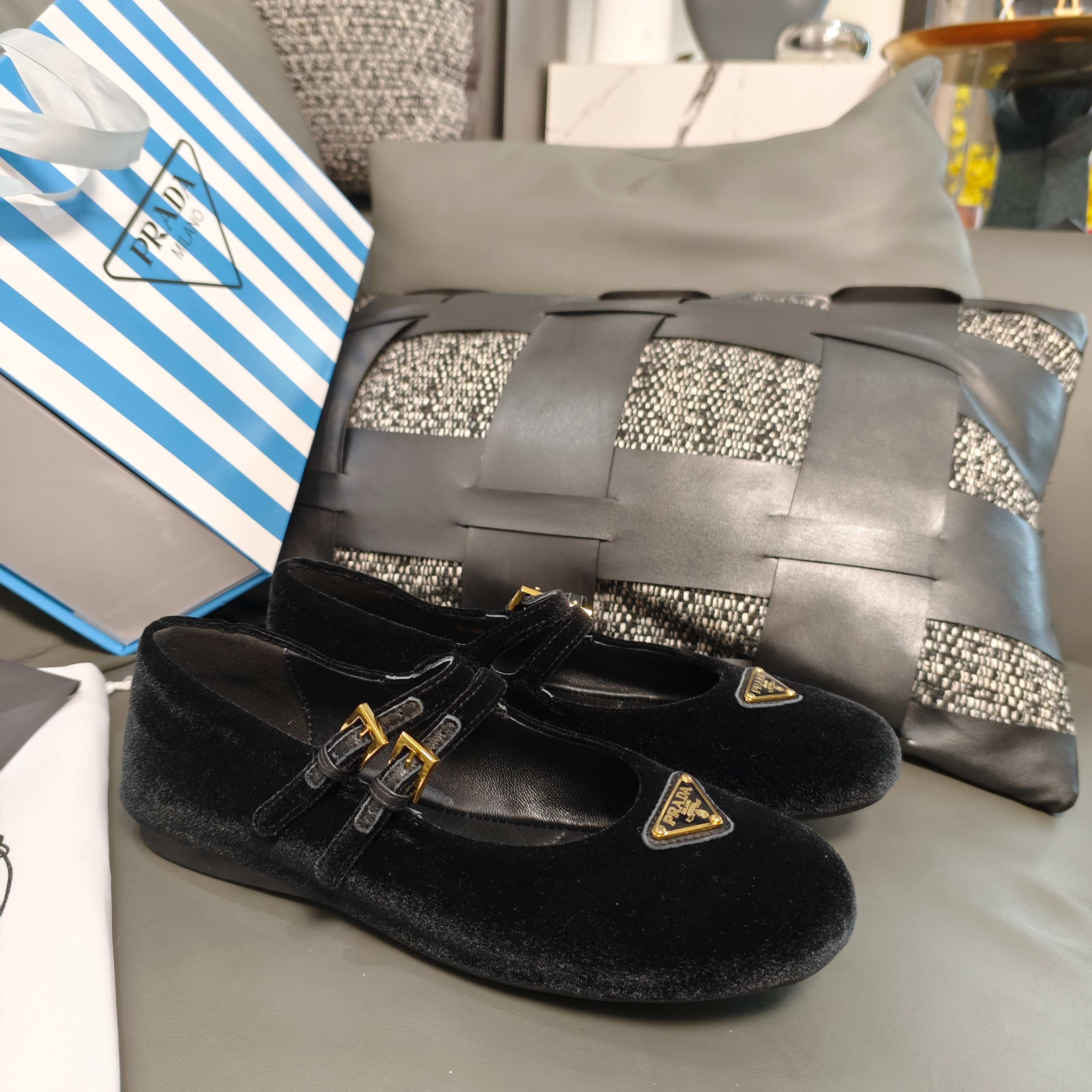 LuxluxHouse Best Quality Women Shoes Prada
