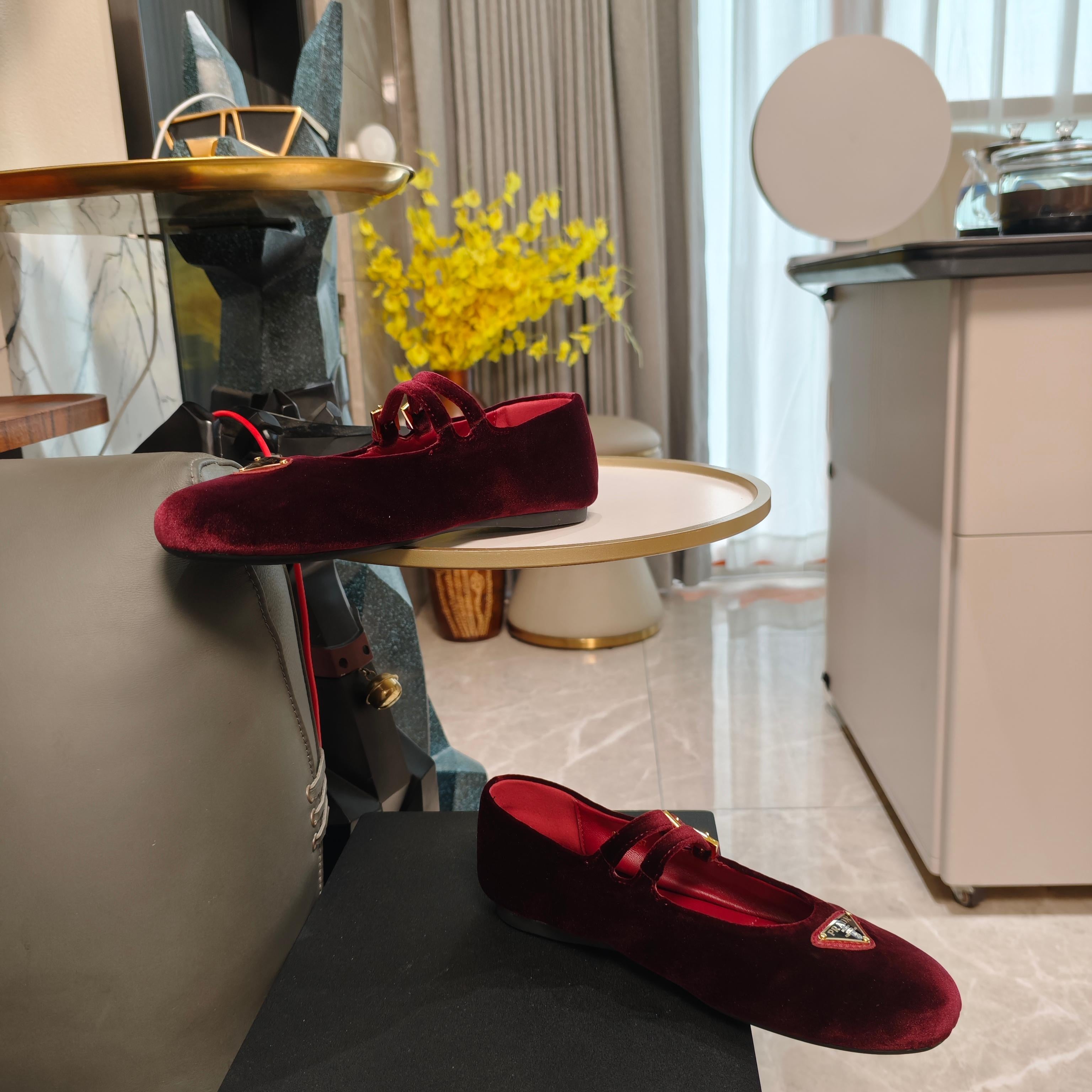 LuxluxHouse Best Quality Women Shoes Prada