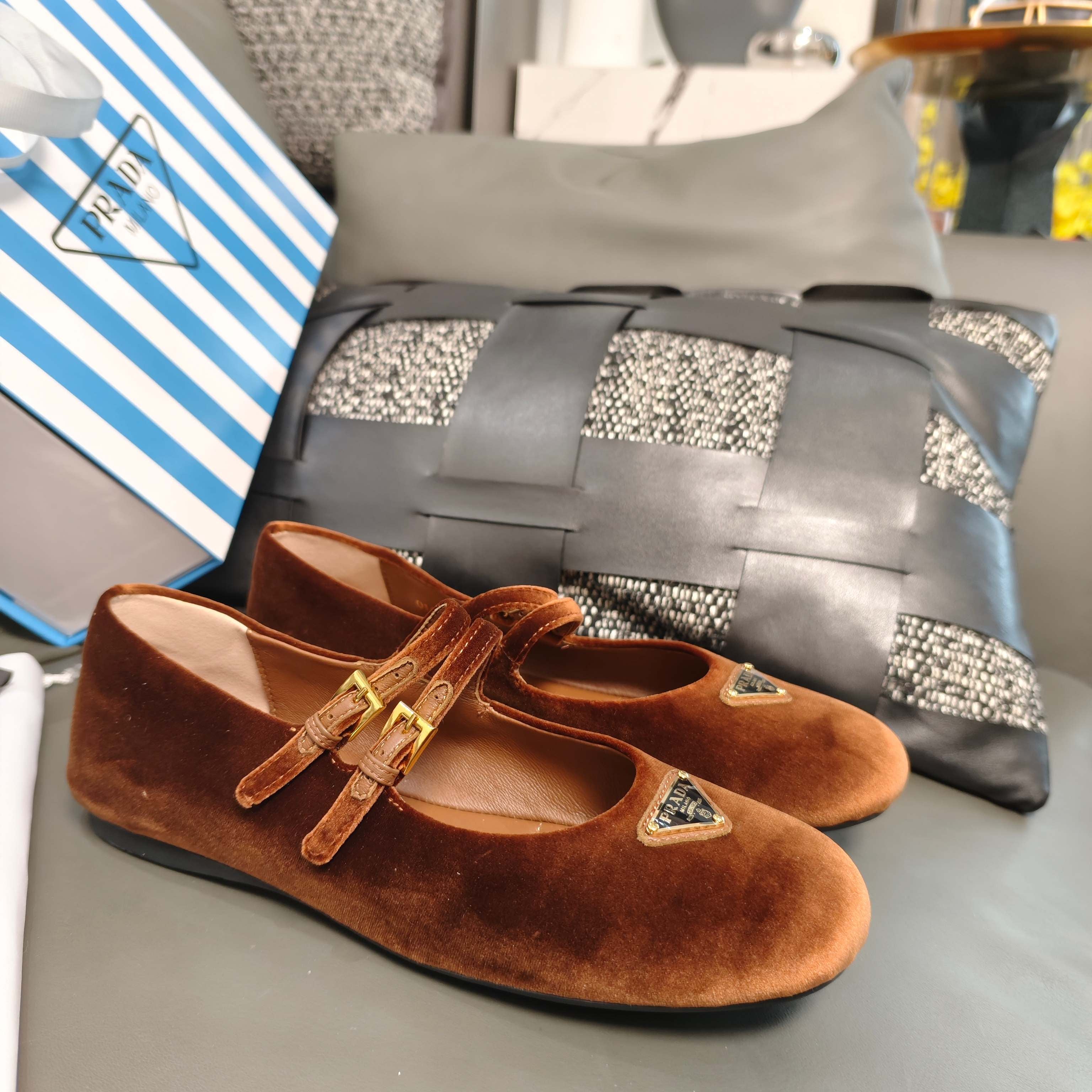 LuxluxHouse Best Quality Women Shoes Prada