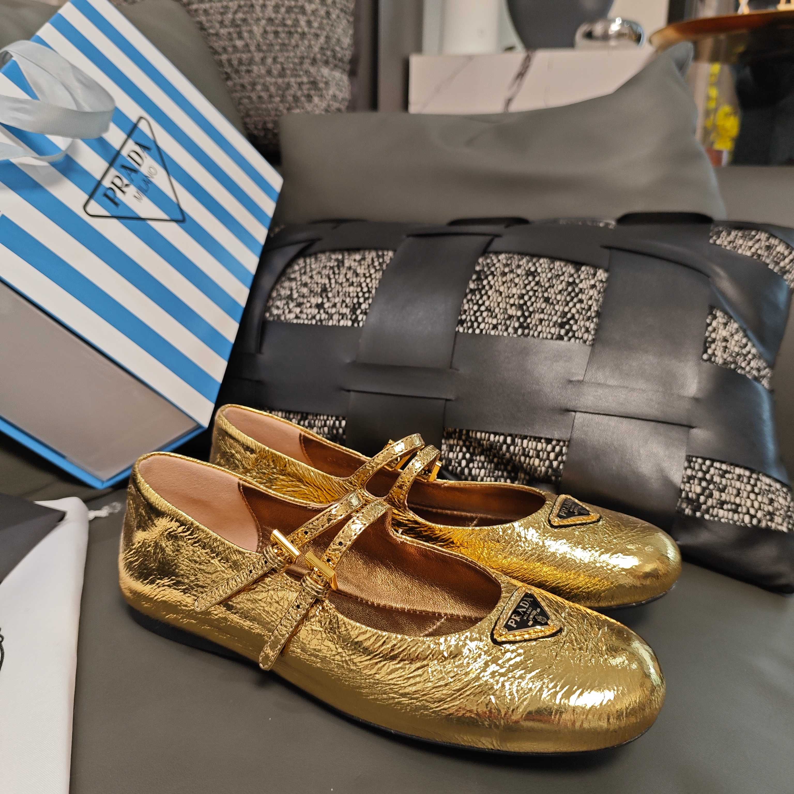 LuxluxHouse Best Quality Women Shoes Prada